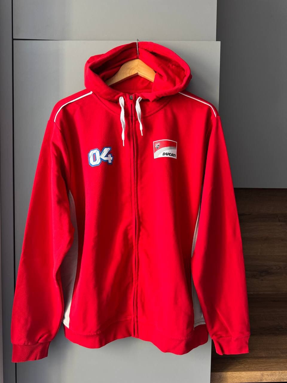 Ducati Vintage Ducati 04 Corse Valentino Rossi Moto Racing Hoodie Size US XL / EU 56 / 4 - 1 Thumbnail