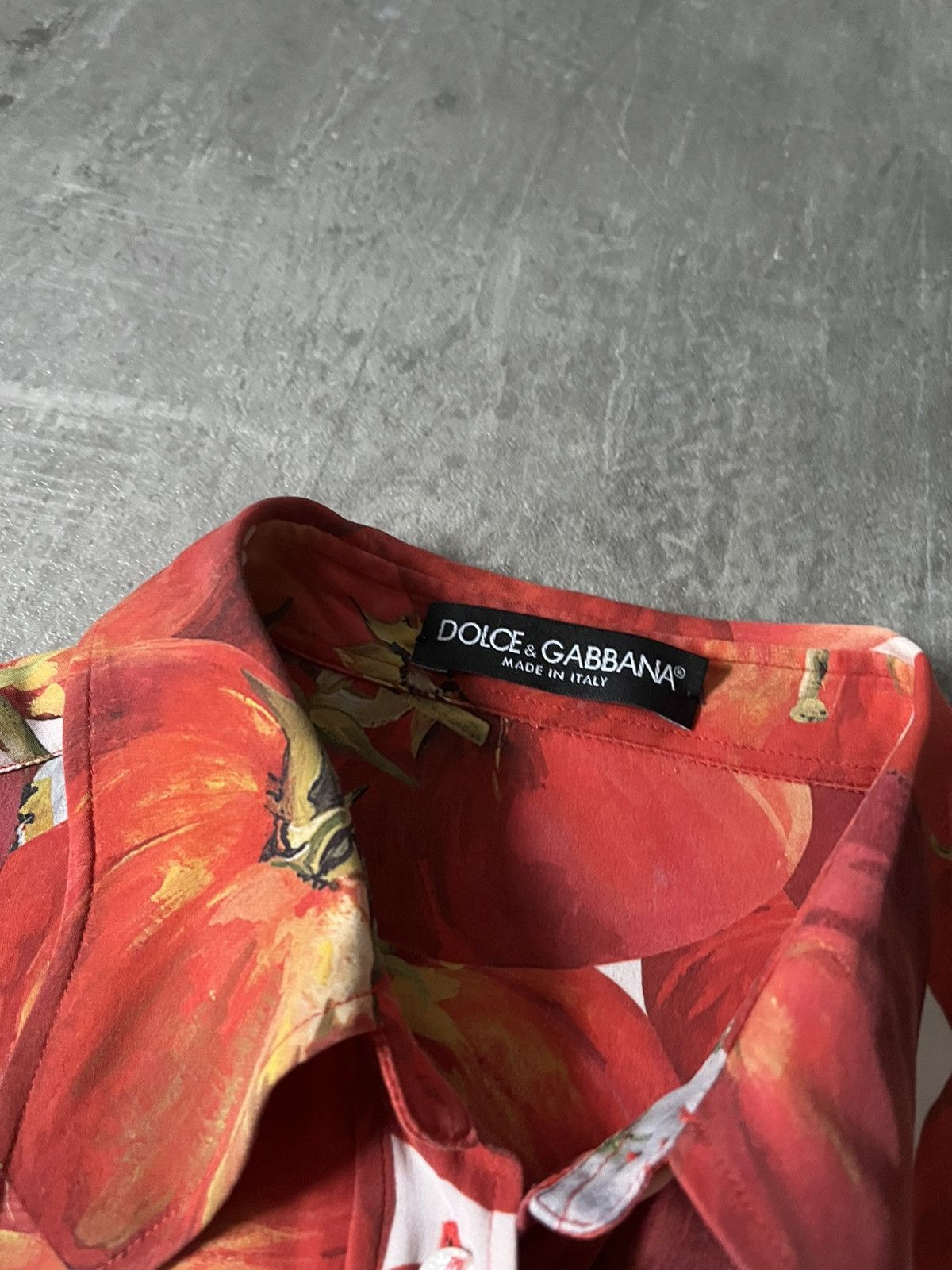 Dolce & Gabbana Dolce & Gabbana S/S 2012 silk tomato print shirt Size S / US 4 / IT 40 - 6 Thumbnail