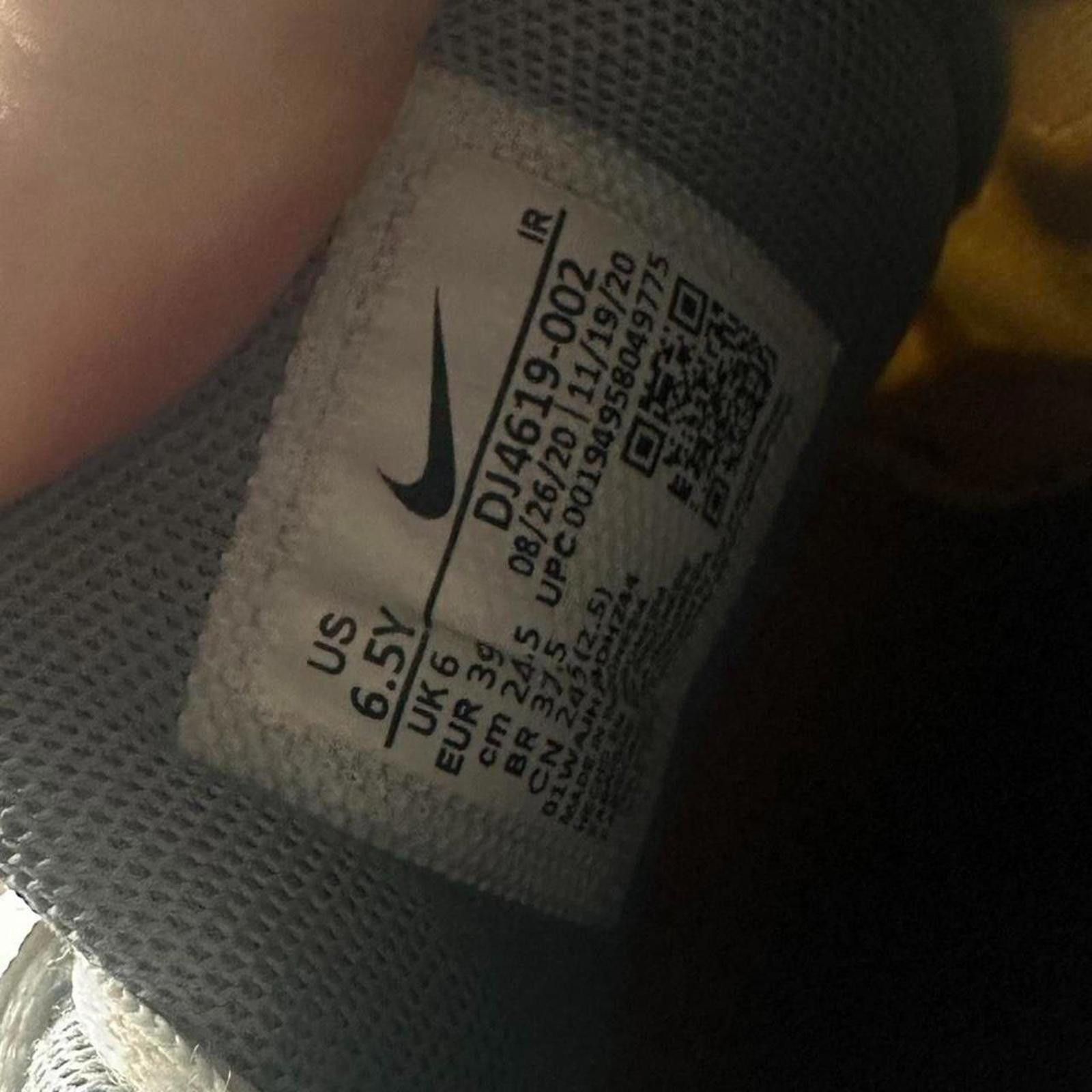 Nike Nike Air Max Plus TN “Grey / Tour Yellow” — US 6.5Y Size US 8 / IT 38 - 4 Thumbnail