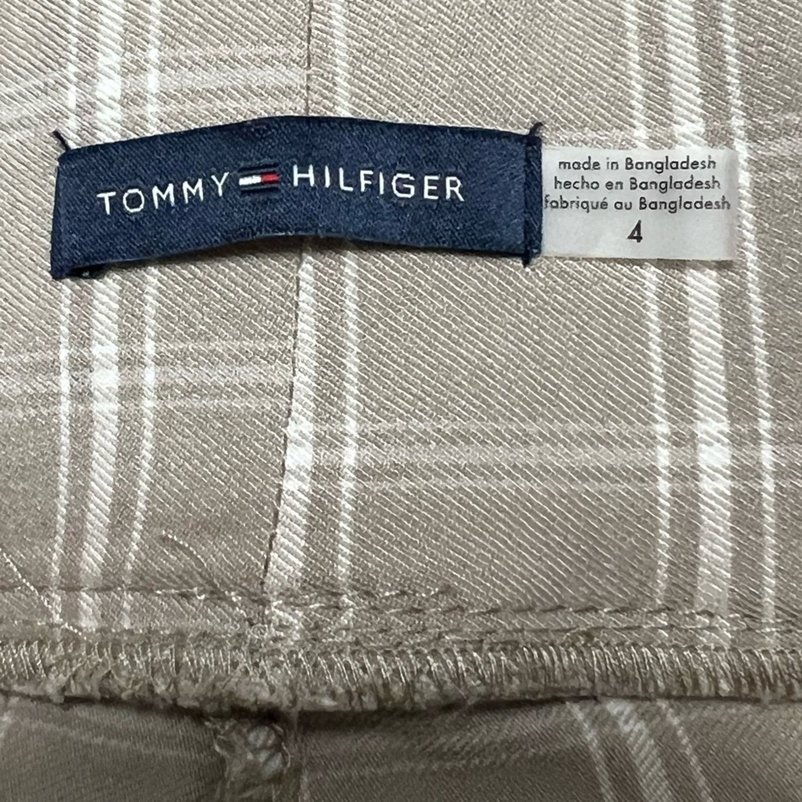 Tommy Hilfiger Tommy Hilfiger Shorts Hollywood Tan Women's 8” Flat Front Size 24" / US 00 / IT 34 - 3 Thumbnail