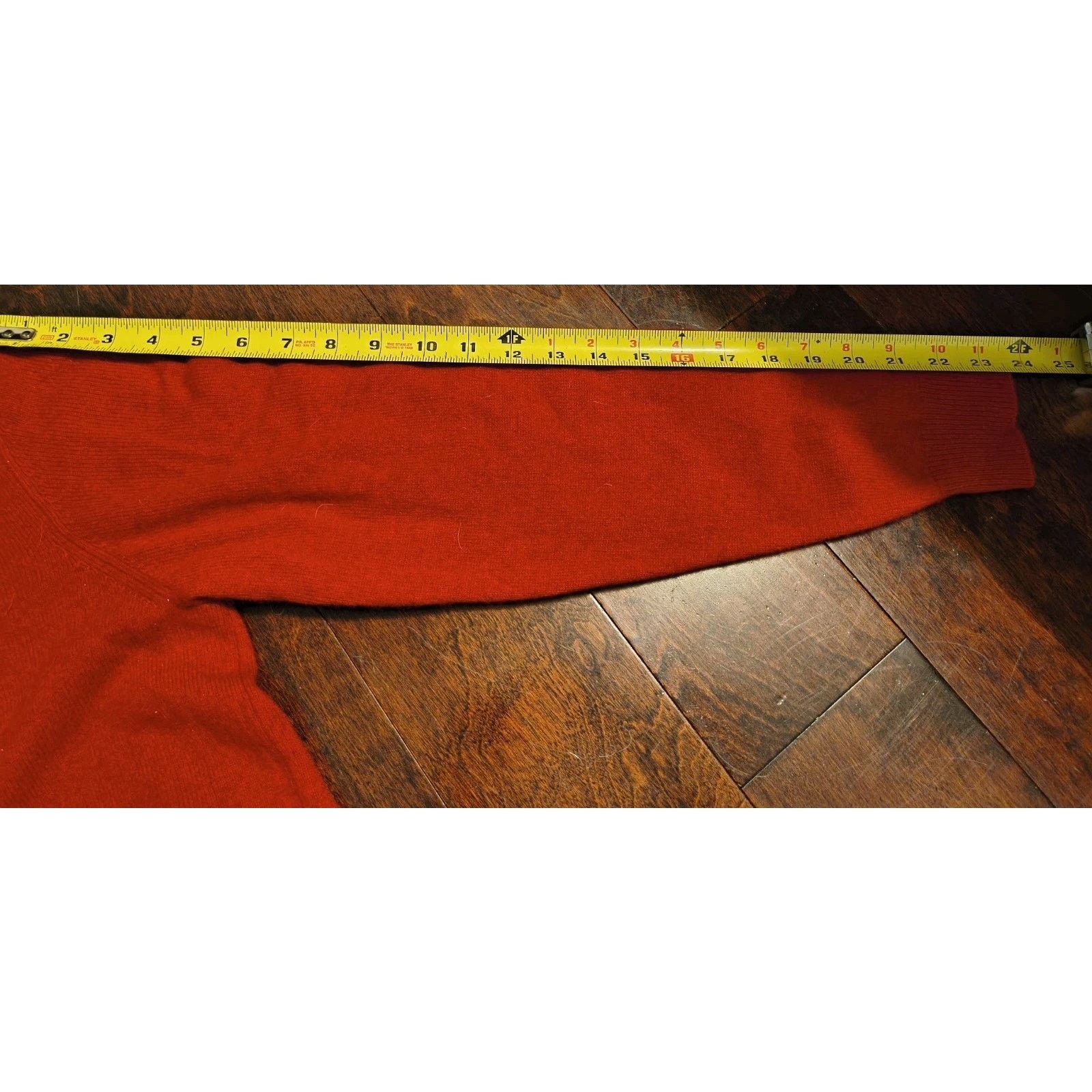 Club Room Club Room M Red 100% Cashmere V-Neck Knit Pullover Sweater Size US M / EU 48-50 / 2 - 5 Thumbnail