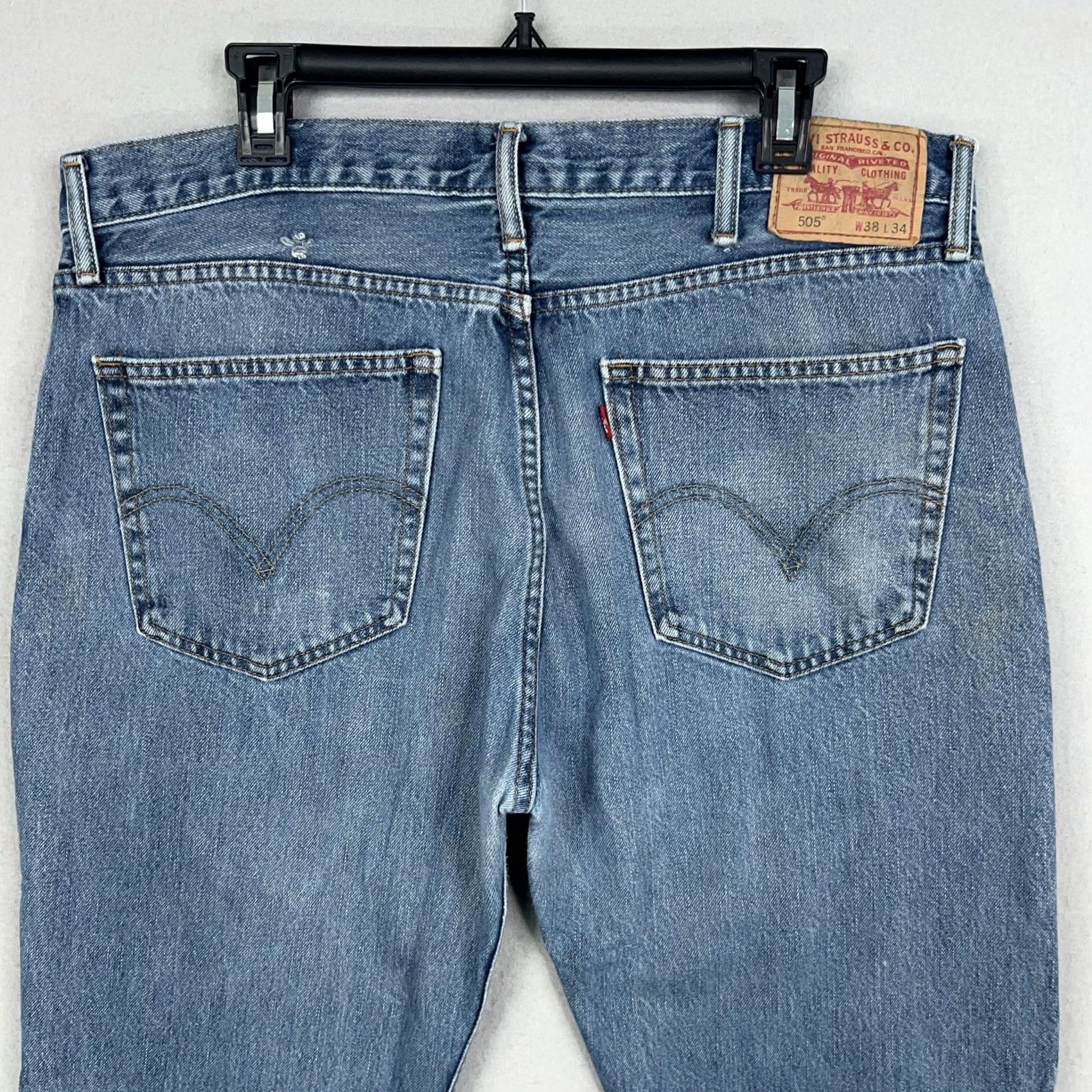 Levi's Levi's Jeans Mens 38x34 Blue Straight Fit Denim 505 Classic 5-Pocket Zip Fly Regular Waist 34 Inseam Mens Jeans Size US 38 / EU 54 - 7 Thumbnail