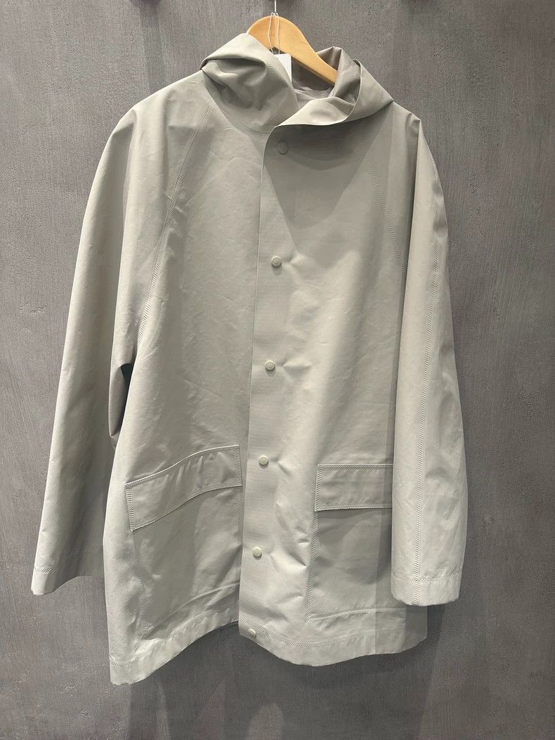 Balenciaga Balenciaga Khaki Raincoat Coat XS Size US XS / EU 42 / 0 - 1 Thumbnail