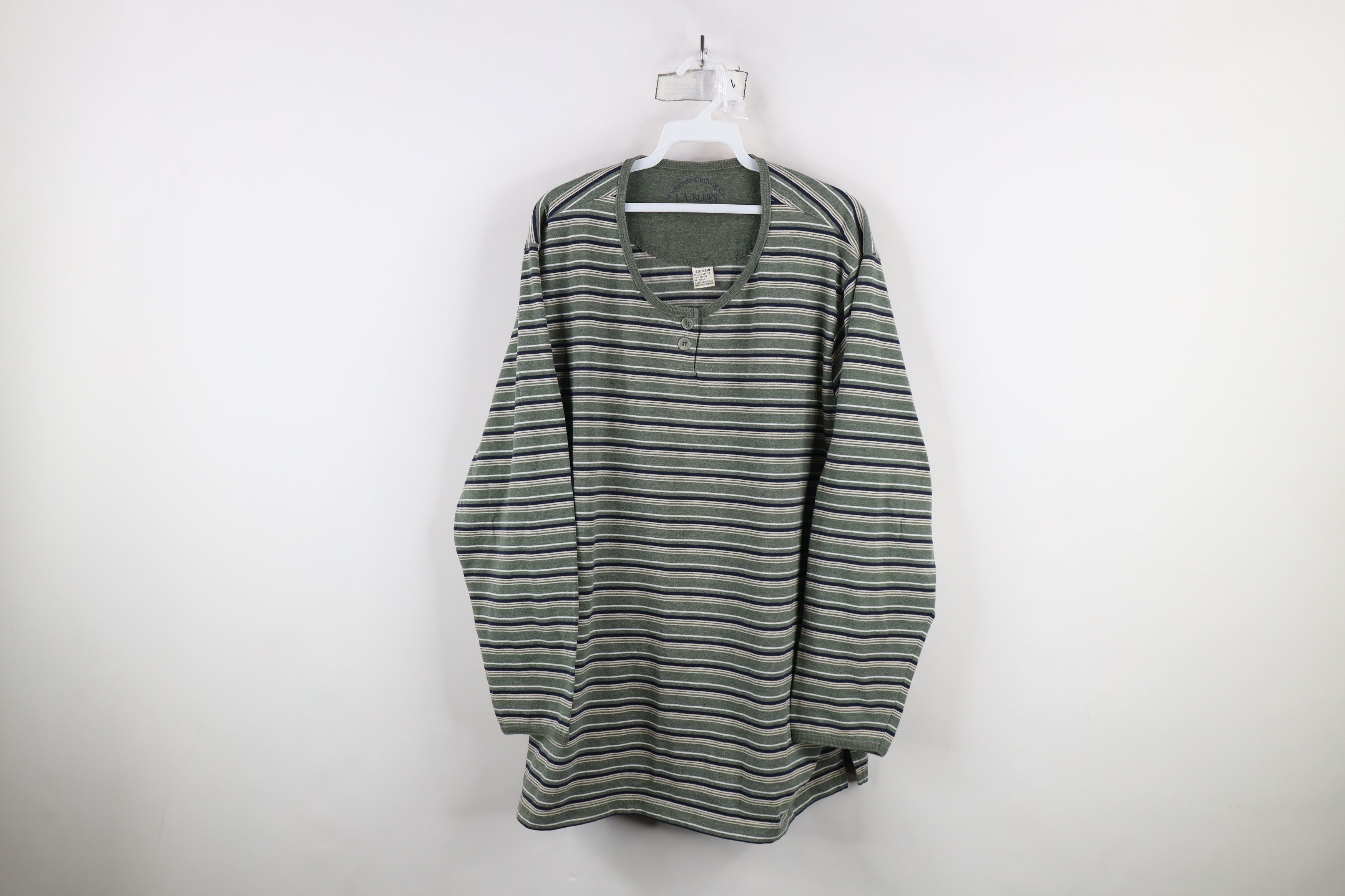 Vintage Vintage 90s Y2K Streetwear Long Sleeve Henley T-Shirt Size 4XL / US 24-26 - 1 Thumbnail
