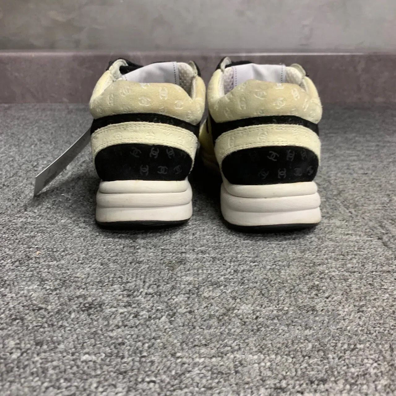 Chanel Chanel The logo with a fully printed pattern is featured o Size US 5.5 / IT 35.5 - 3 Thumbnail
