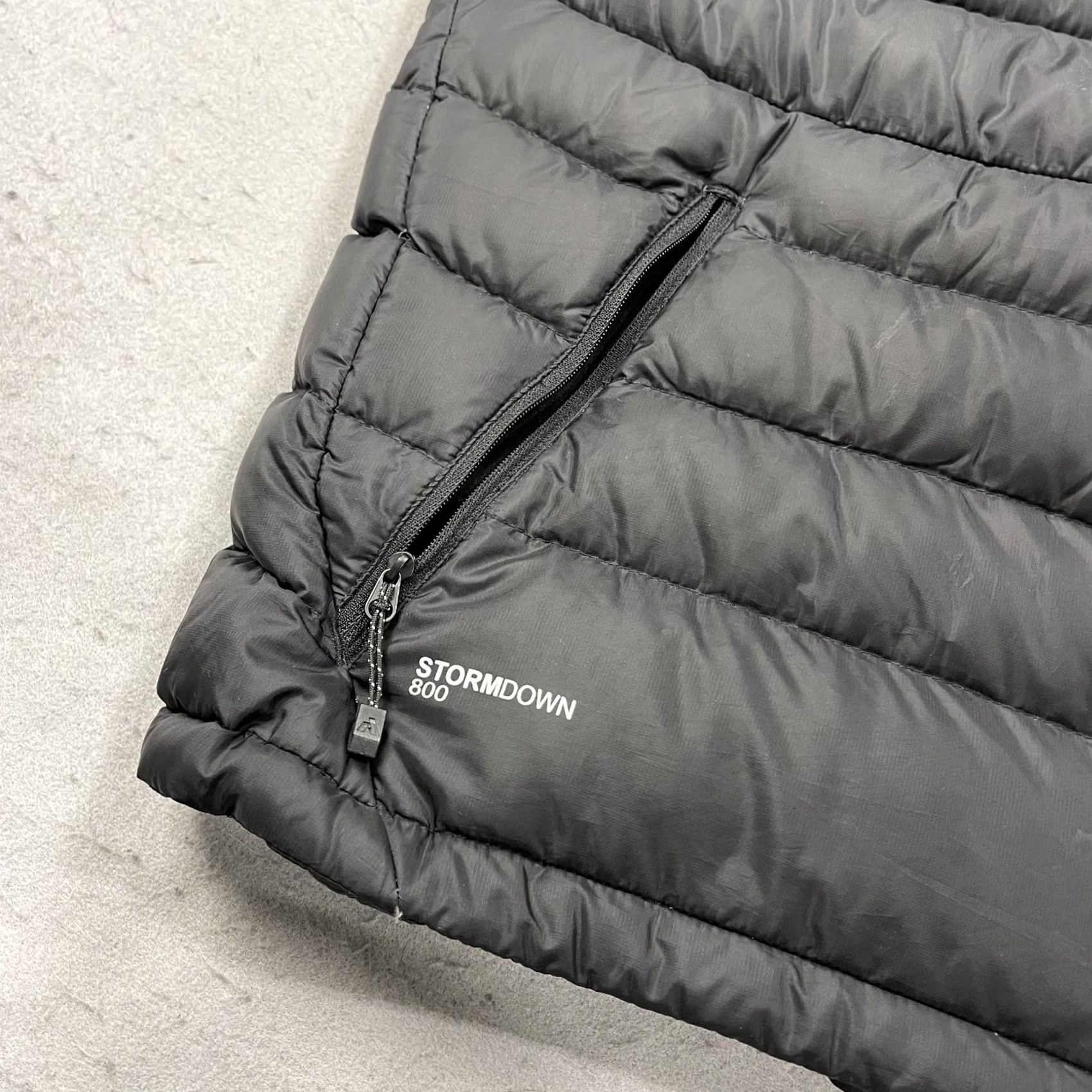 Eddie Bauer Eddie Bauer Vest Mens Large Black First Ascent Stormdown 800 Puffer Full Zip Vest Mens Large Black 800 Stormdown First Ascent Zip Size US L / EU 52-54 / 3 - 4 Thumbnail