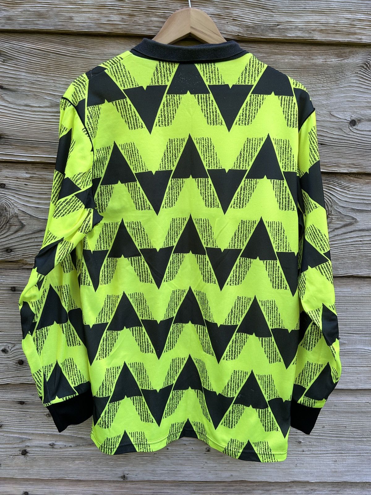Umbro 90s Vintage 1990/91 Umbro Rare Template GK Jersey Size US L / EU 52-54 / 3 - 9 Thumbnail