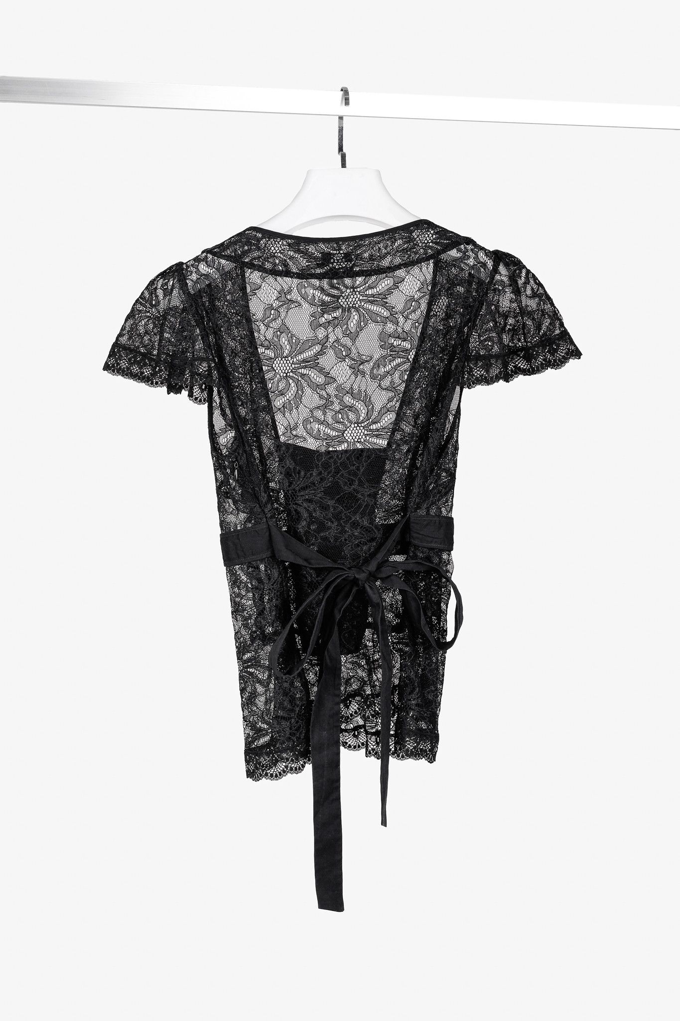 Dolce & Gabbana D&G Dolce & Gabbana Lace Flutter-Sleeve Tie-Waist Blouse Size S / US 4 / IT 40 - 2 Thumbnail