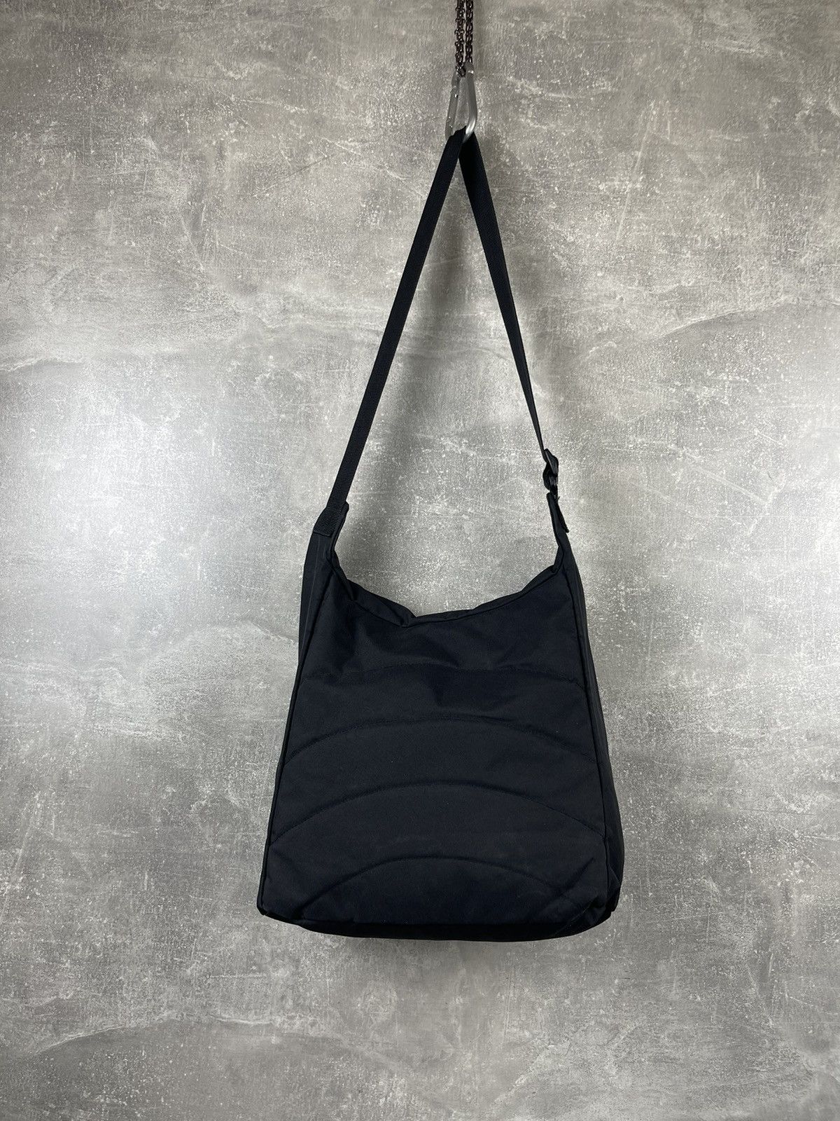 Nike Black Nylon Bag Tote Crossbody Sports Travel Gym