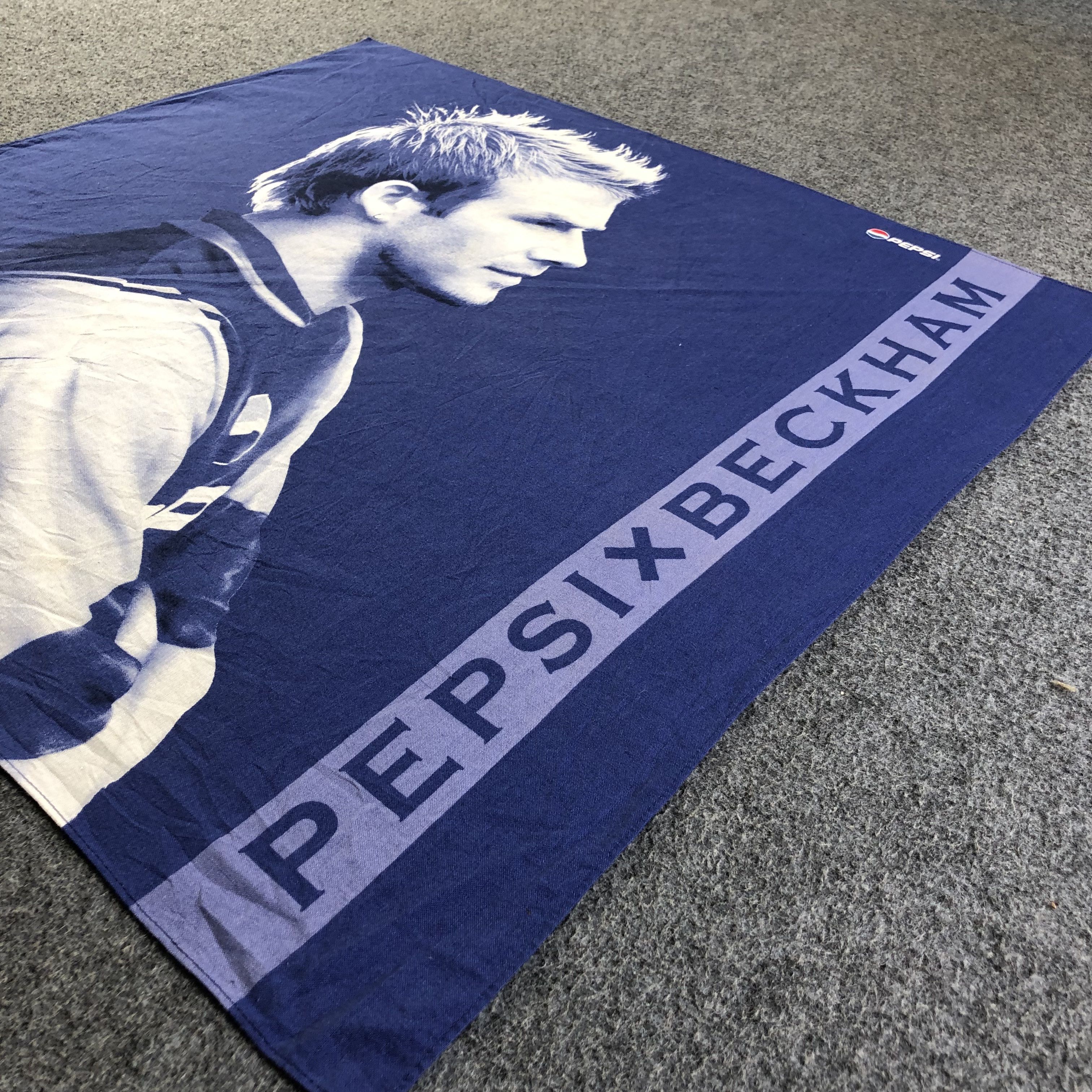 David Beckham × Pepsi Pepsi X David Beckham Handkerchief Neckerchief Bandana H2320 Size ONE SIZE - 4 Thumbnail