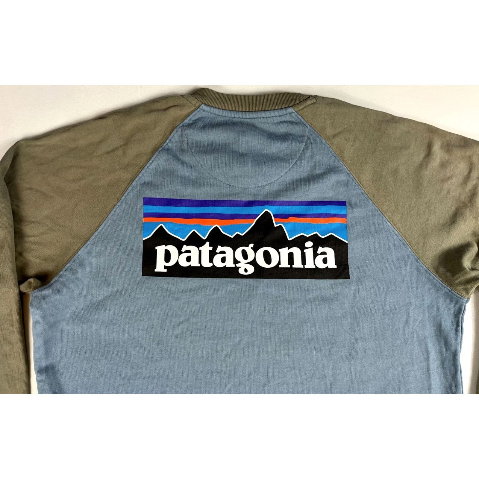 Patagonia Patagonia Men's P-6 Logo Organic Crew Sweatshirt Double-Sided Sz S Size US S / EU 44-46 / 1 - 4 Thumbnail