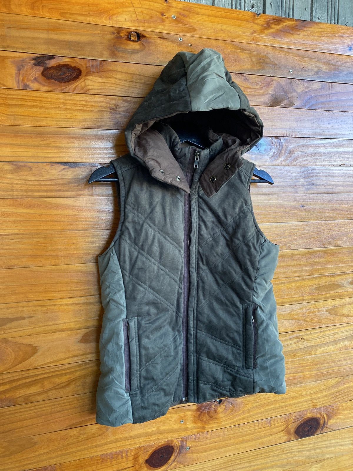 Born Born Military Style Quilted Hooded Vest – Olive Green Size US S / EU 44-46 / 1 - 5 Thumbnail