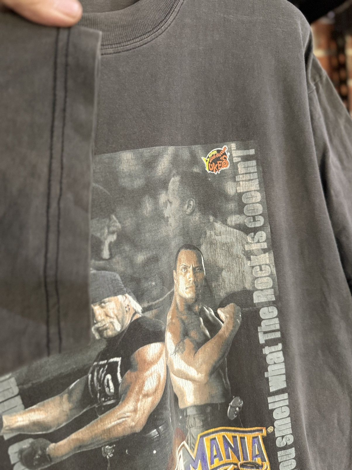 Vintage × WWF Thrashed Vintage 90s Wrestle Mania X8 Hulk hogan The Rock T Size US L / EU 52-54 / 3 - 5 Thumbnail