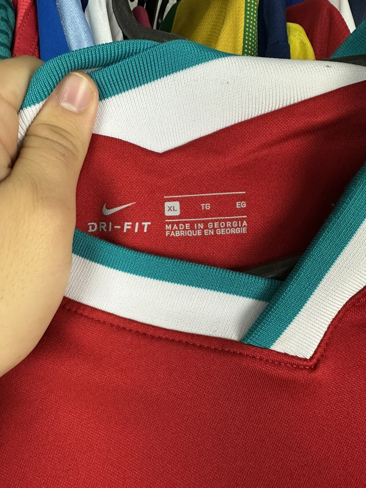 Nike NIKE LIVERPOOL 2020 2021 HOME FOOTBALL SHIRT SOCCER JERSEY Size US XL / EU 56 / 4 - 6 Thumbnail