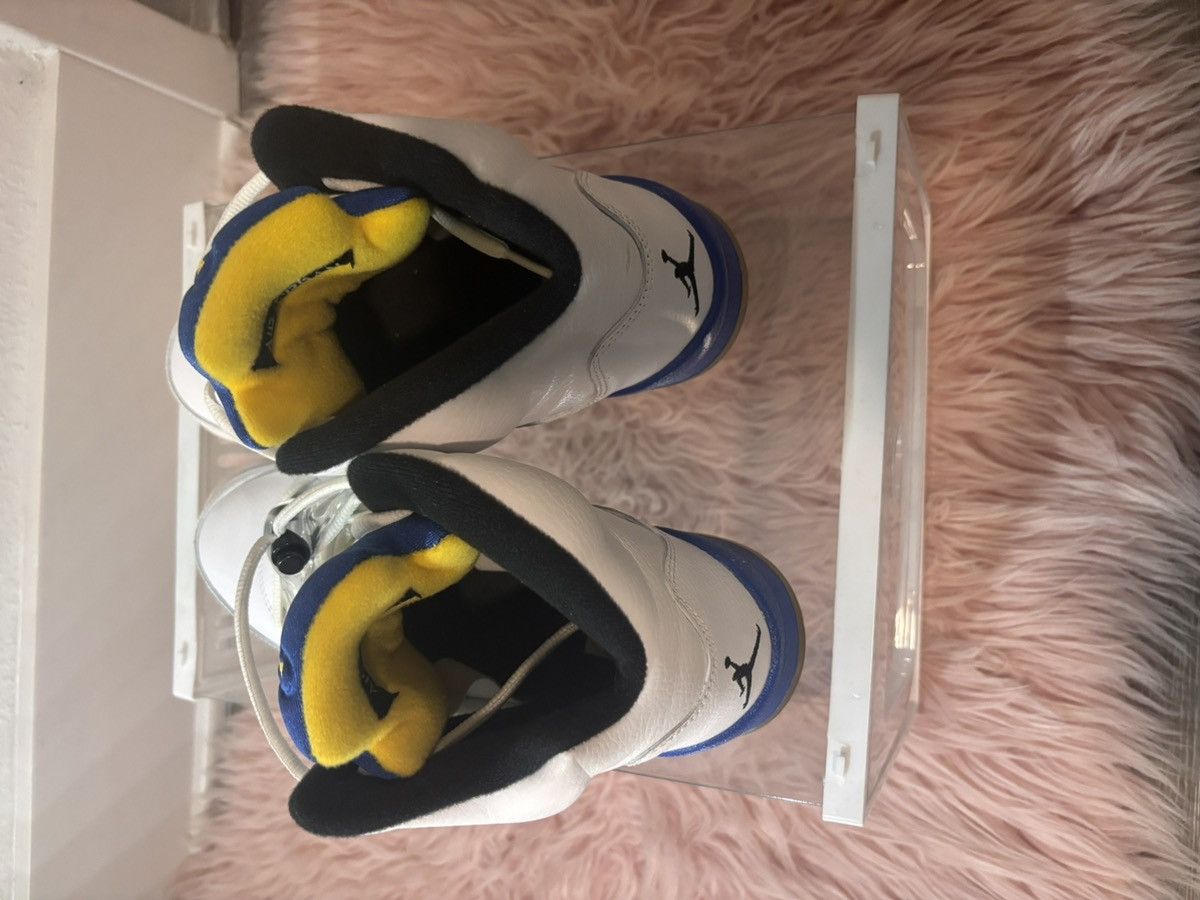 Jordan Brand Air Jordan 5 Laney 2013 Size 6.5Y White Royal Yellow Size US 6.5 / EU 39-40 - 6 Thumbnail