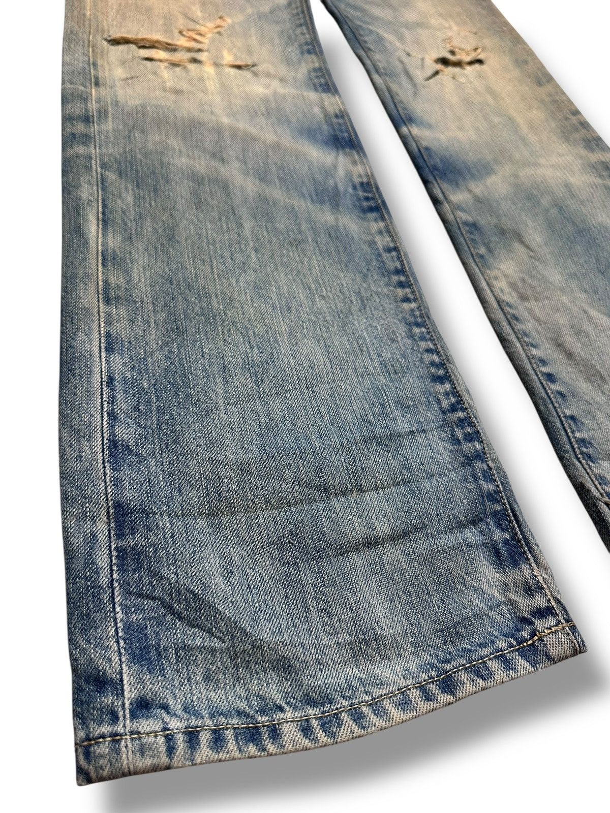 Uniqlo Uniqlo UJ Straight Leg Japan Jean Distressed & Mudwash Faded Size US 33 - 12 Thumbnail
