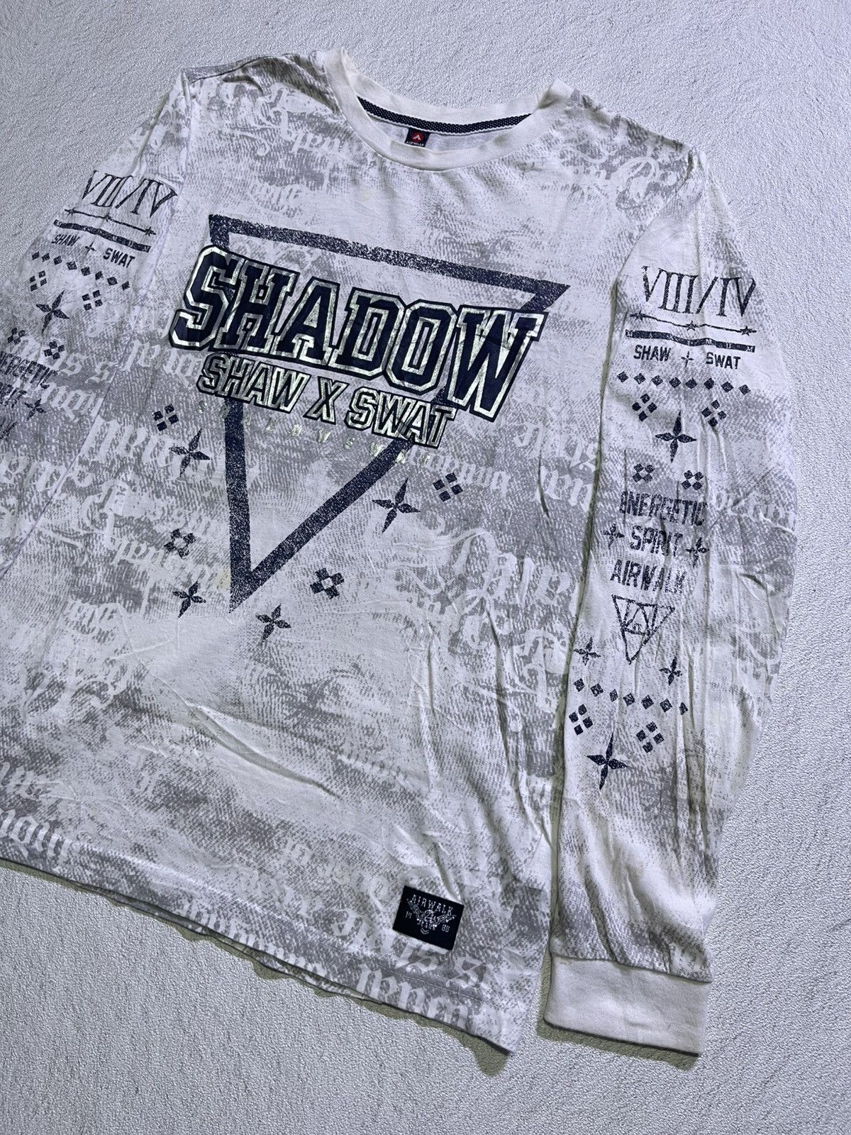 If Six Was Nine VINTAGE Y2K AIR WALK long tshirt full print style Size US M / EU 48-50 / 2 - 2 Thumbnail