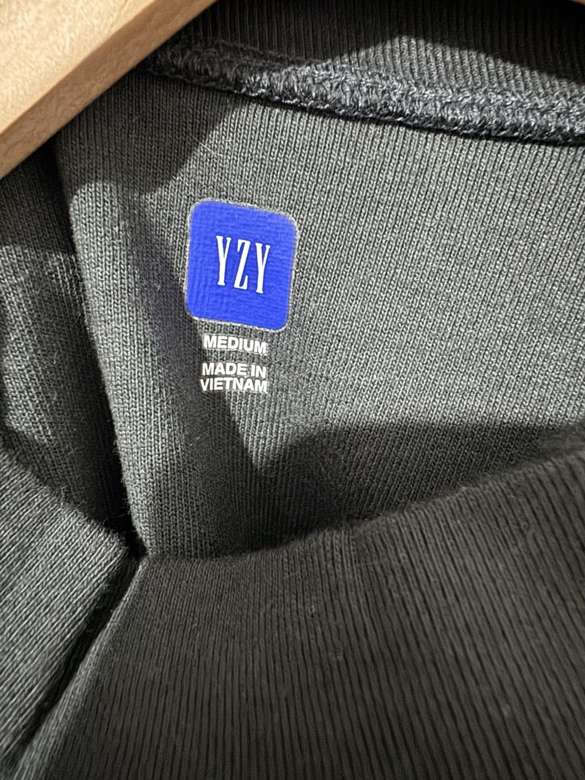 Balenciaga × Gap × Yeezy Shirt Yeezy x gap x Balenciaga Size US M / EU 48-50 / 2 - 8 Thumbnail