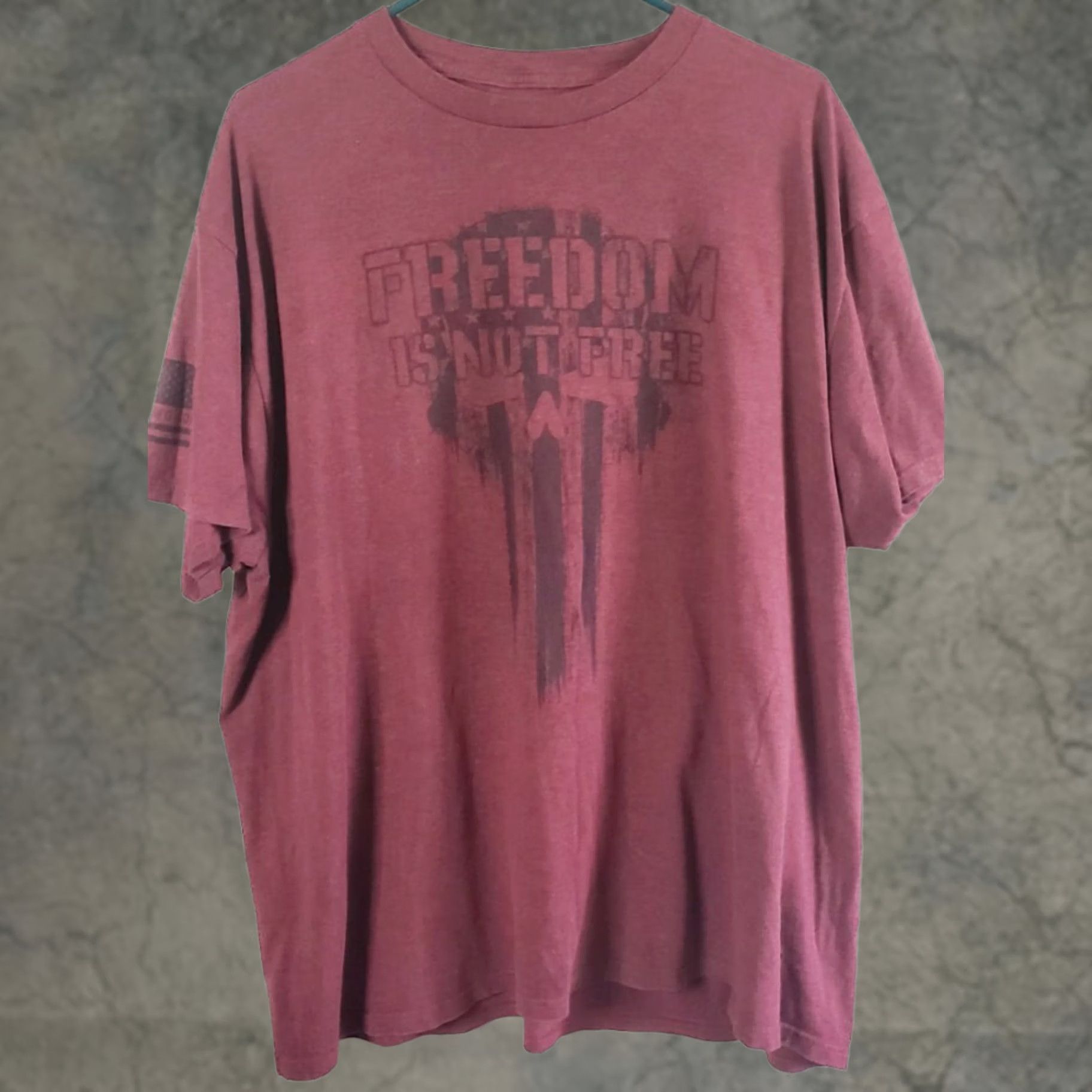Vintage VINTAGE? No. Howitzer Patriot Mfg. Men's XXL "Freedom is Not Free" Short Sleeve T-Shirt Red Size US XXL / EU 58 / 5 - 1 Thumbnail