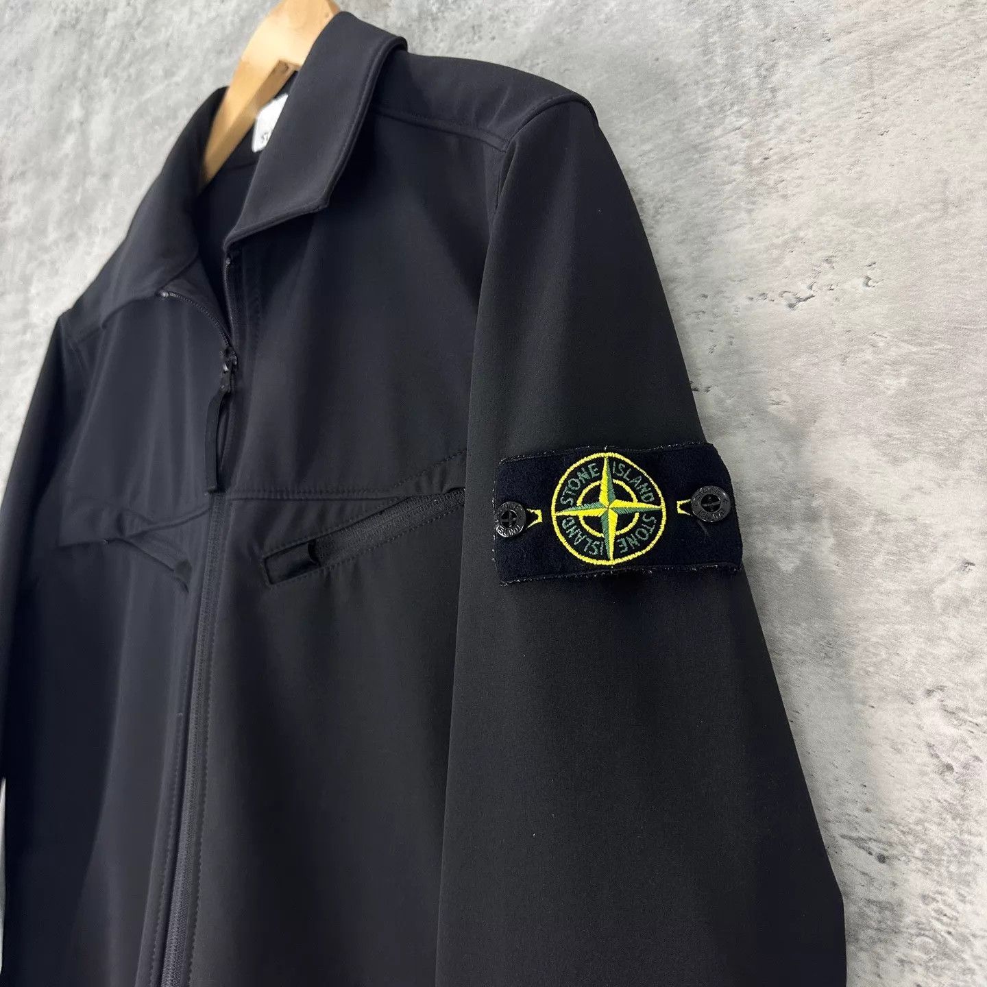 Stone Island Stone Island Light Soft Shell-R Jacket S 99 New Size US S / EU 44-46 / 1 - 4 Thumbnail