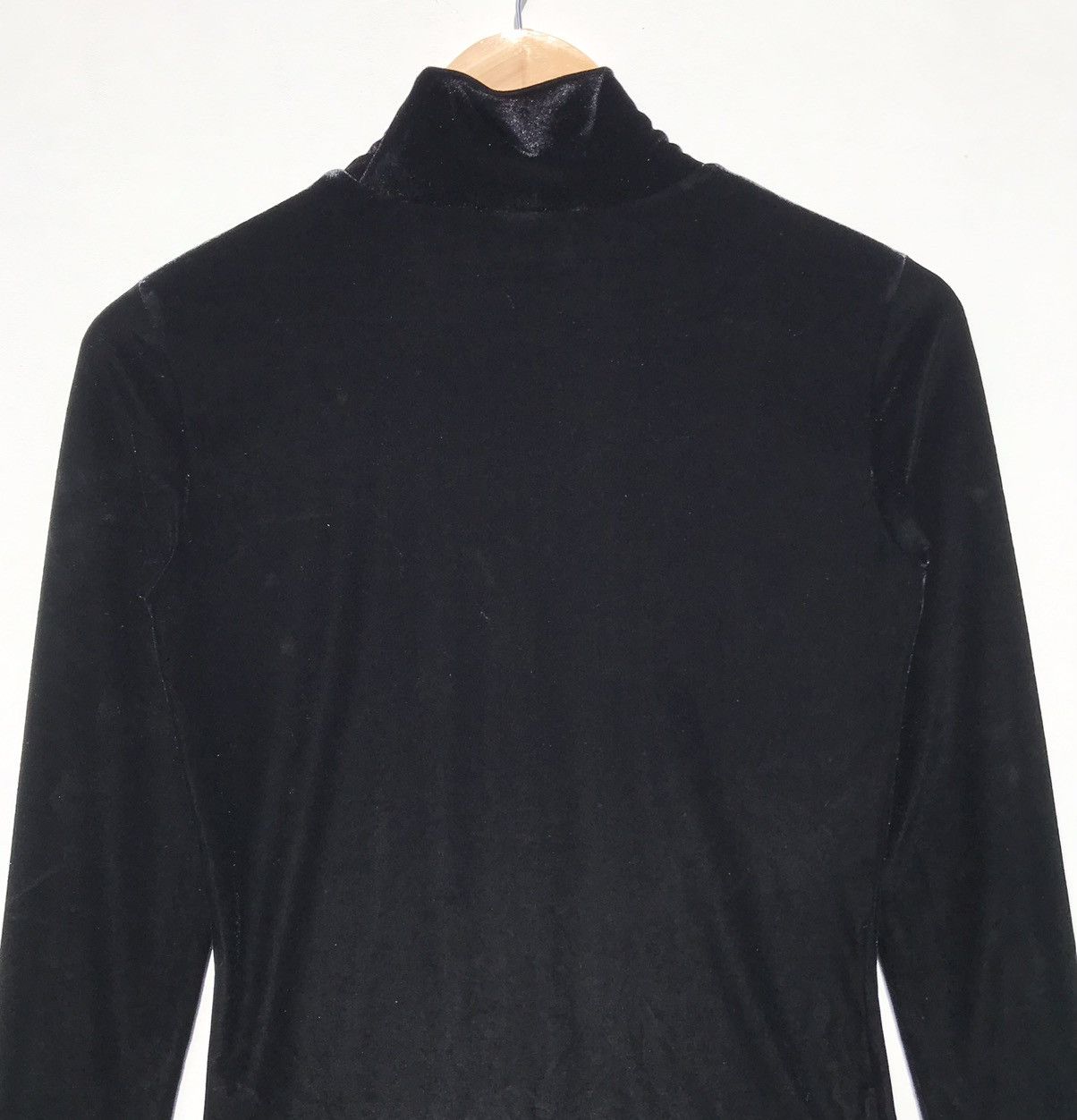 Fendi Vintage Fendi Velvet Shirt Spellout Embroidery Fendi Luxury Size S / US 4 / IT 40 - 8 Thumbnail