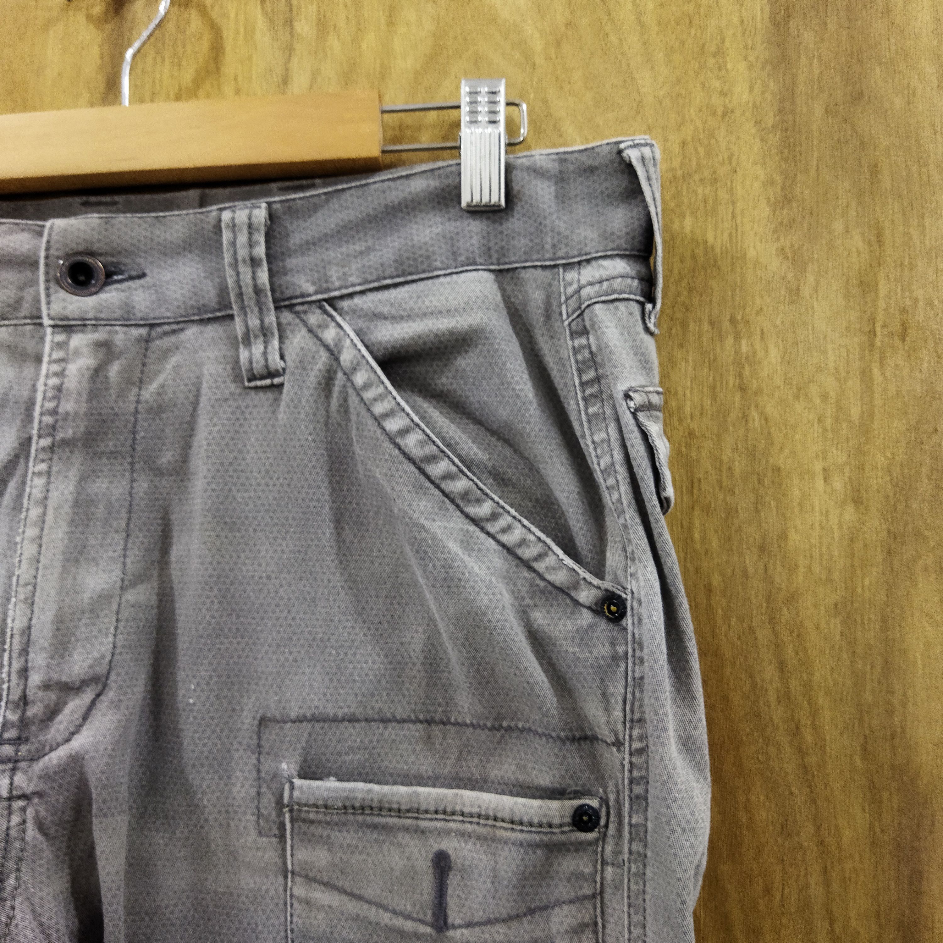 Japanese Brand IZ FADED BROWN CARGO PANTS Size US 32 / EU 48 - 5 Thumbnail