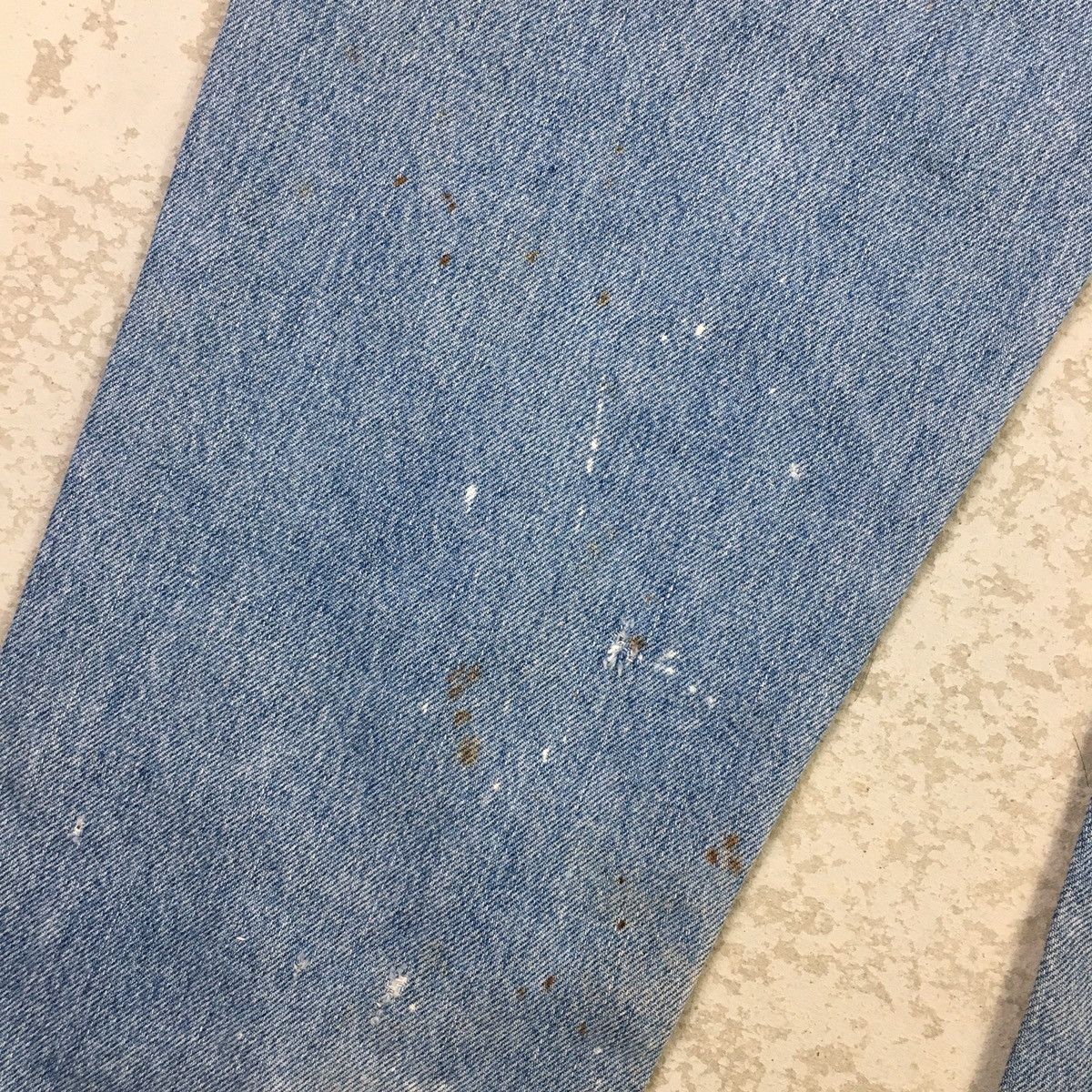 Levi's × Vintage Levis 560 Comfort Fit Distressed Dirty Jeans Size US 33 - 7 Thumbnail