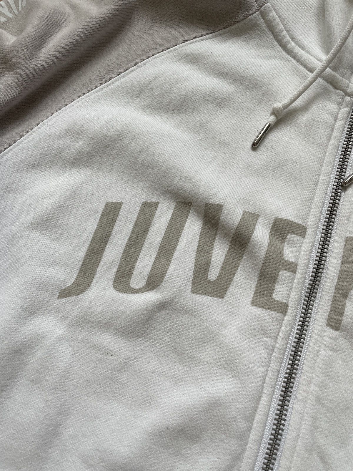 Nike × Vintage Vintage Nike Juventus White Zip Hoodie Size US M / EU 48-50 / 2 - 6 Thumbnail