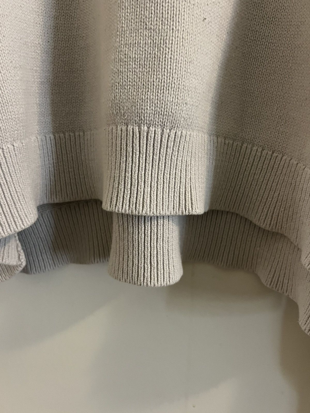 Pacsun Extra long sleeves white knitted sweater Size US M / EU 48-50 / 2 - 6 Thumbnail