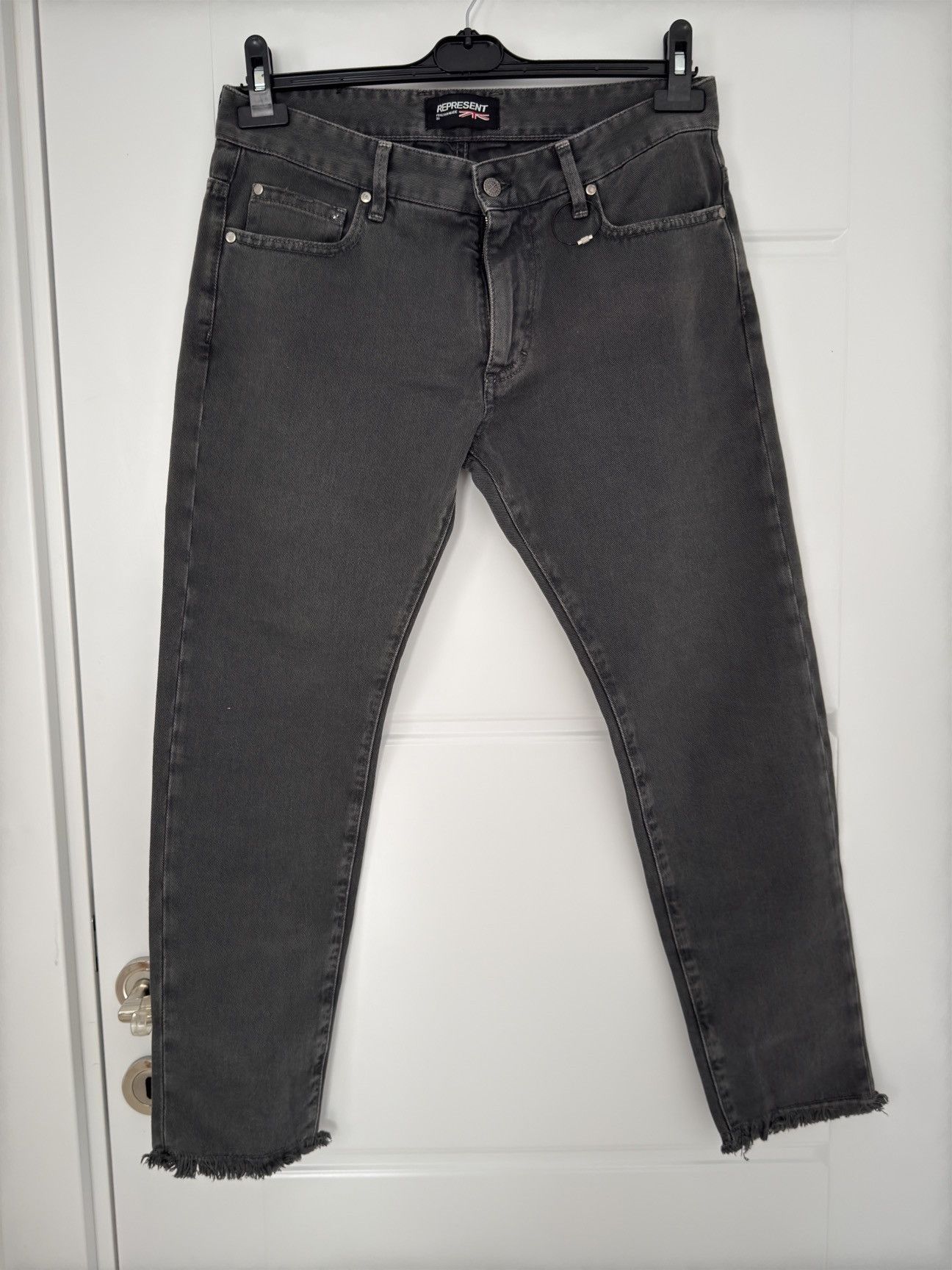 Represent NWT Knee Destroyer Denim cheapest Vintage Black Slim Fit Jeans Mens Size 28