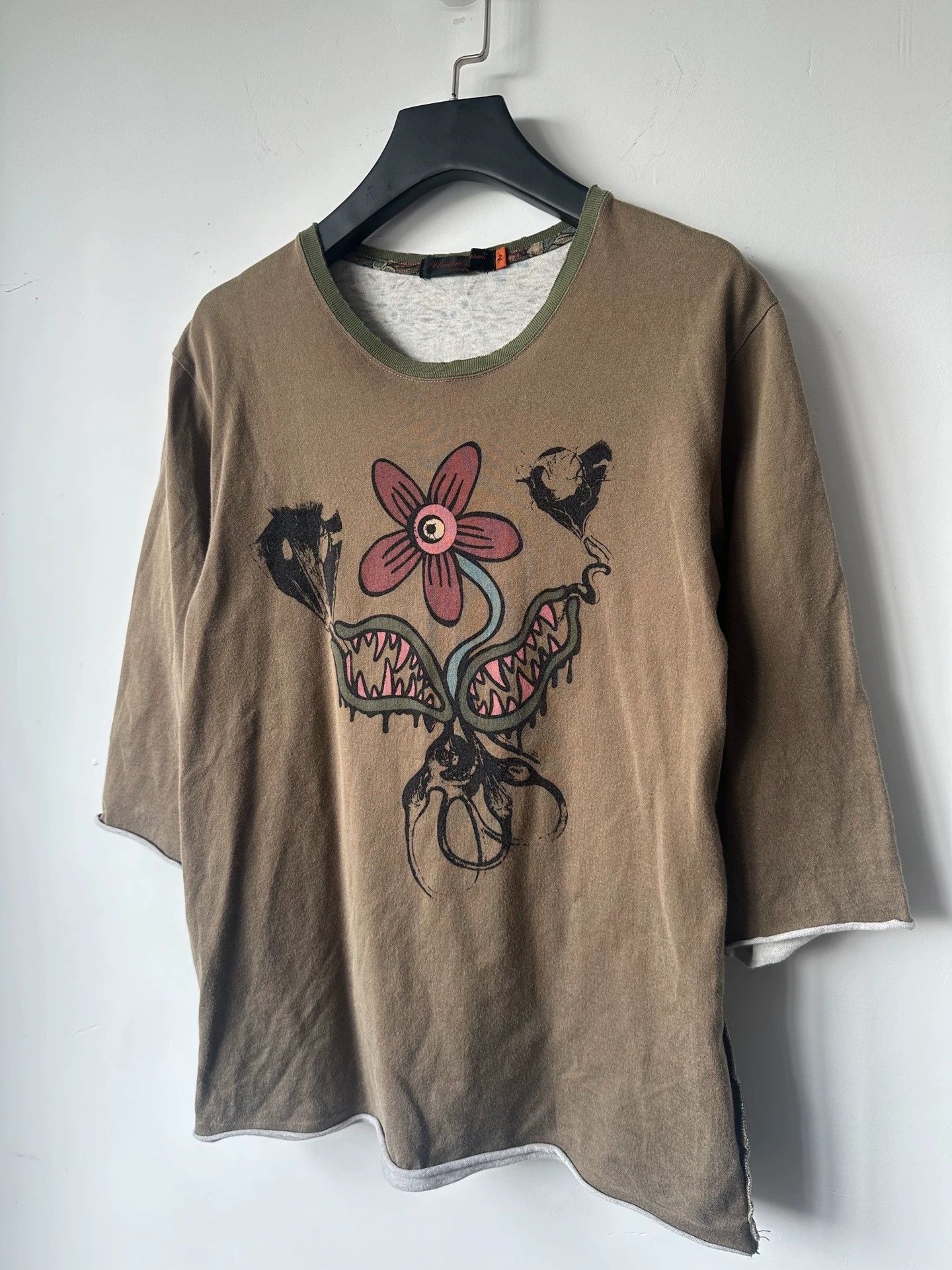 Undercover undercover carnivorous flower 3/4 sleeve size 2 Size US M / EU 48-50 / 2 - 2 Thumbnail