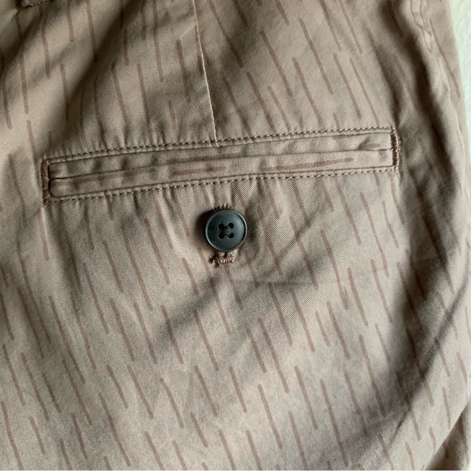 Club Monaco Club Monaco Men’s 10” Inseam Short Size 28 Size US 28 / EU 44 - 7 Thumbnail