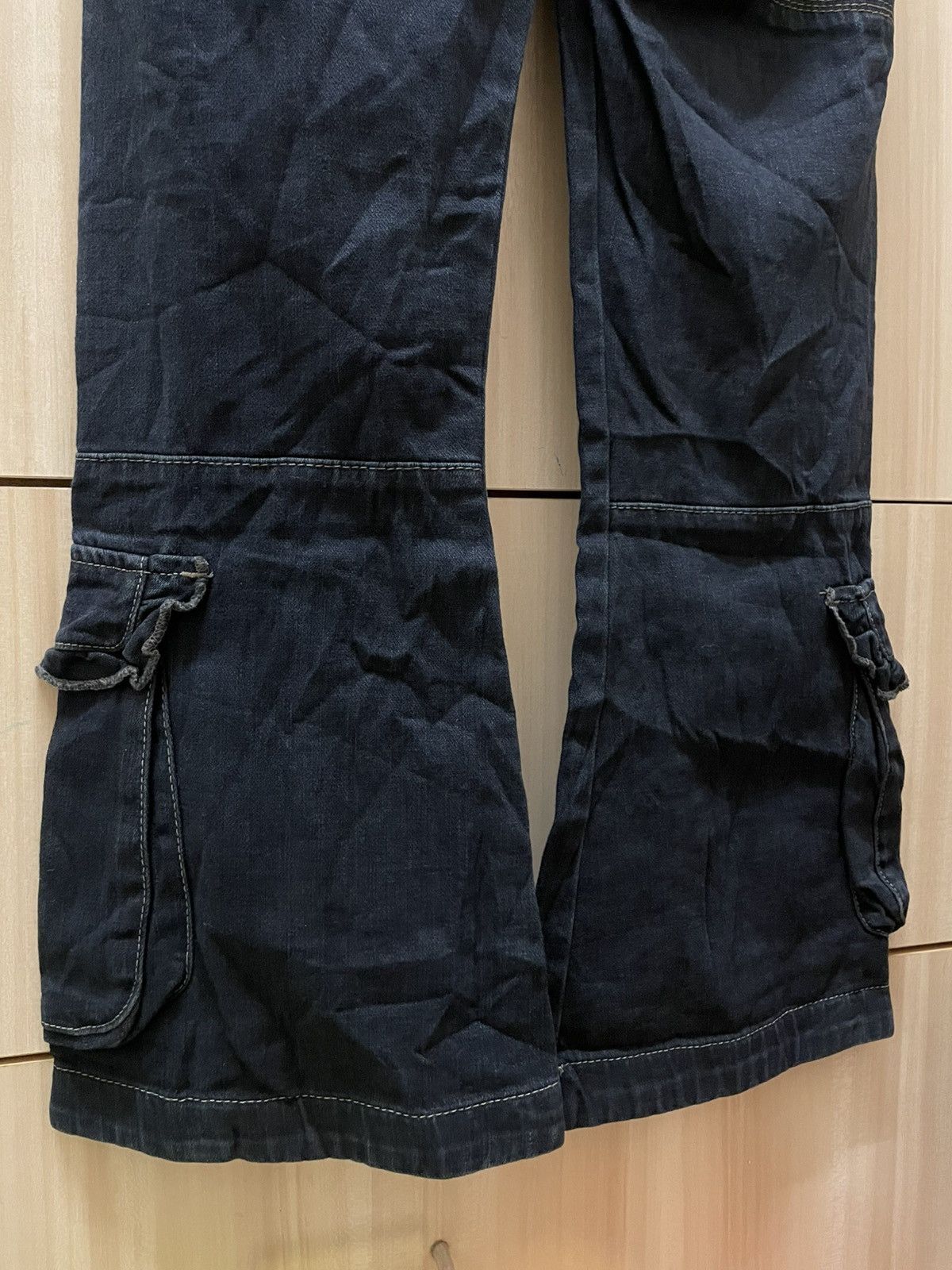 Marithe + Francois Girbaud MFG Y2K Cargo Flare Ankle Jeans Size 27" / US 4 / IT 40 - 6 Thumbnail