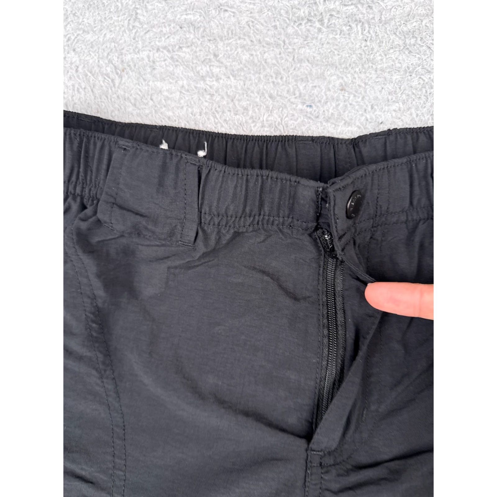 Vintage Columbia Women's Cargo Shorts Medium Black Nylon Casual Travel Activewear 34x5 Size 32" / US 10 / IT 46 - 6 Thumbnail