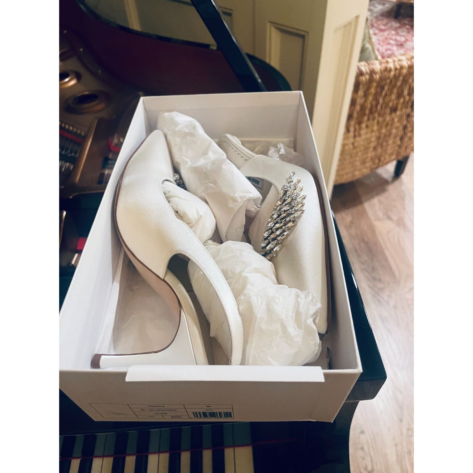 Manolo Blahnik Manolo Blahnik Terala 70mm, Size 39 European size Size US 9 / IT 39 - 9 Thumbnail