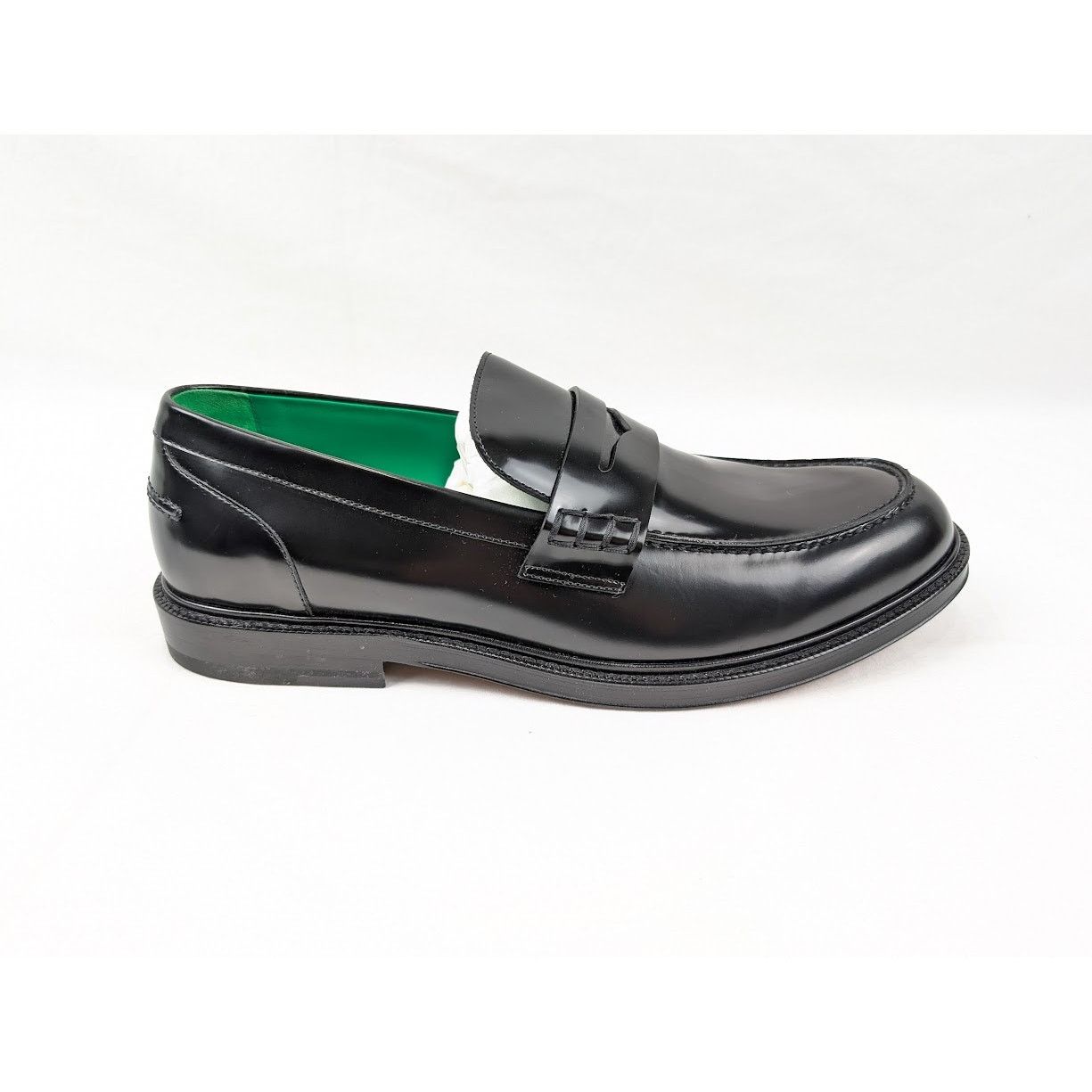 o1rshd1 Brush Okinawa Level Loafers in Black