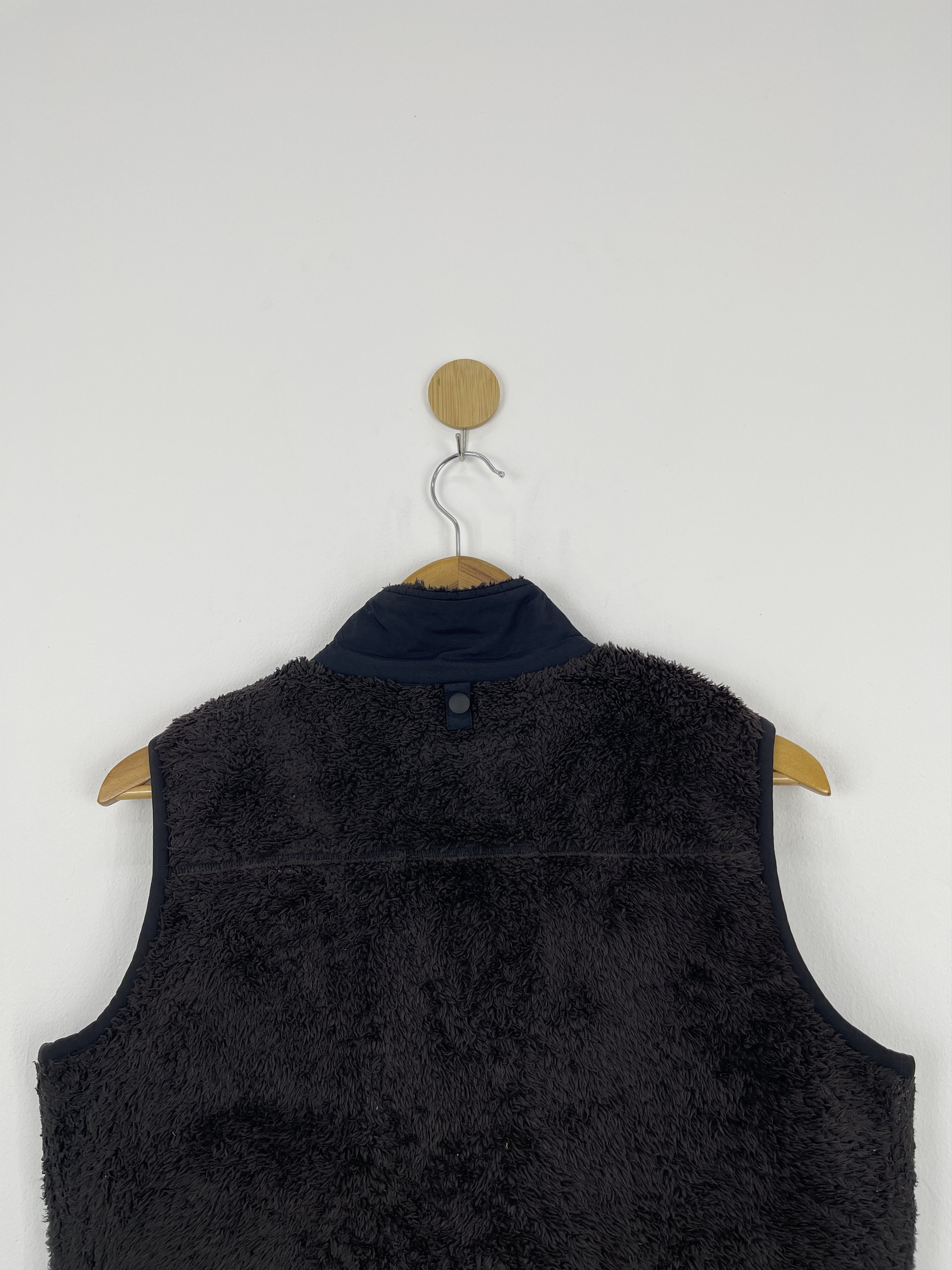 Canterbury of New Zealand Vtg Canterbury Of New Zealand Retro Fleece Vest JA0001 Size US M / EU 48-50 / 2 - 4 Thumbnail