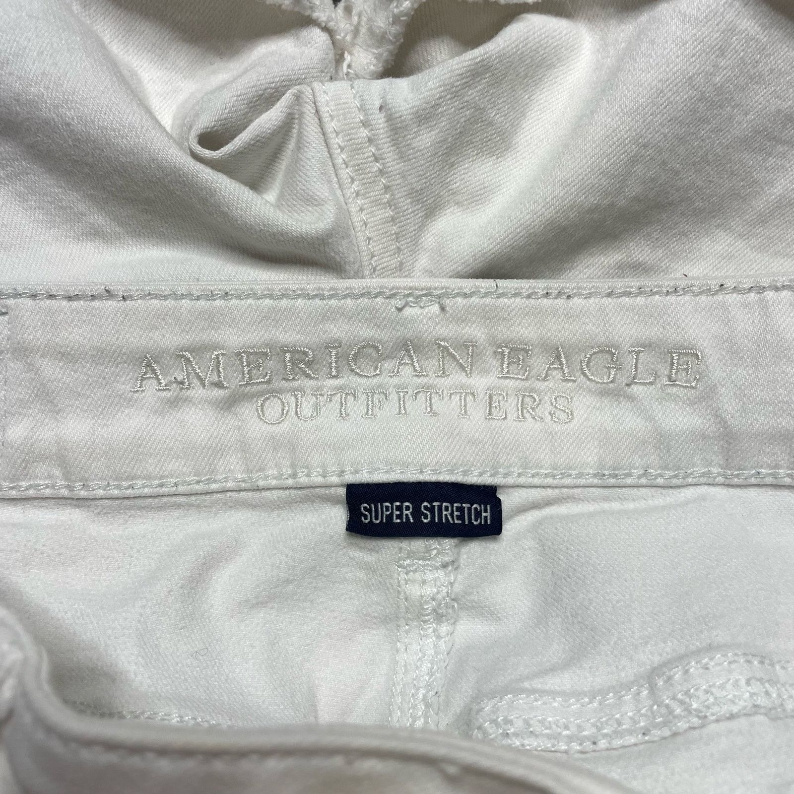American Eagle Outfitters American Eagle White Denim Shorts Size 27" / US 4 / IT 40 - 3 Thumbnail