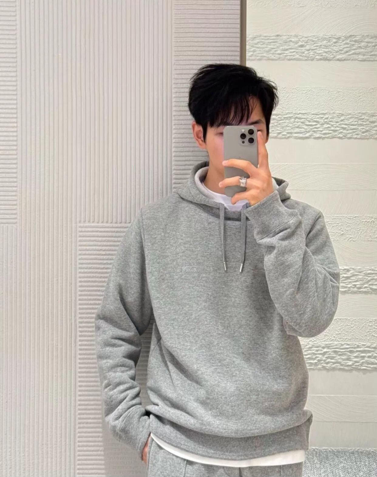 Dior Dior Icons Gray Cashmere Men's Embroidered Logo Hoodie L Size US L / EU 52-54 / 3 - 2 Thumbnail