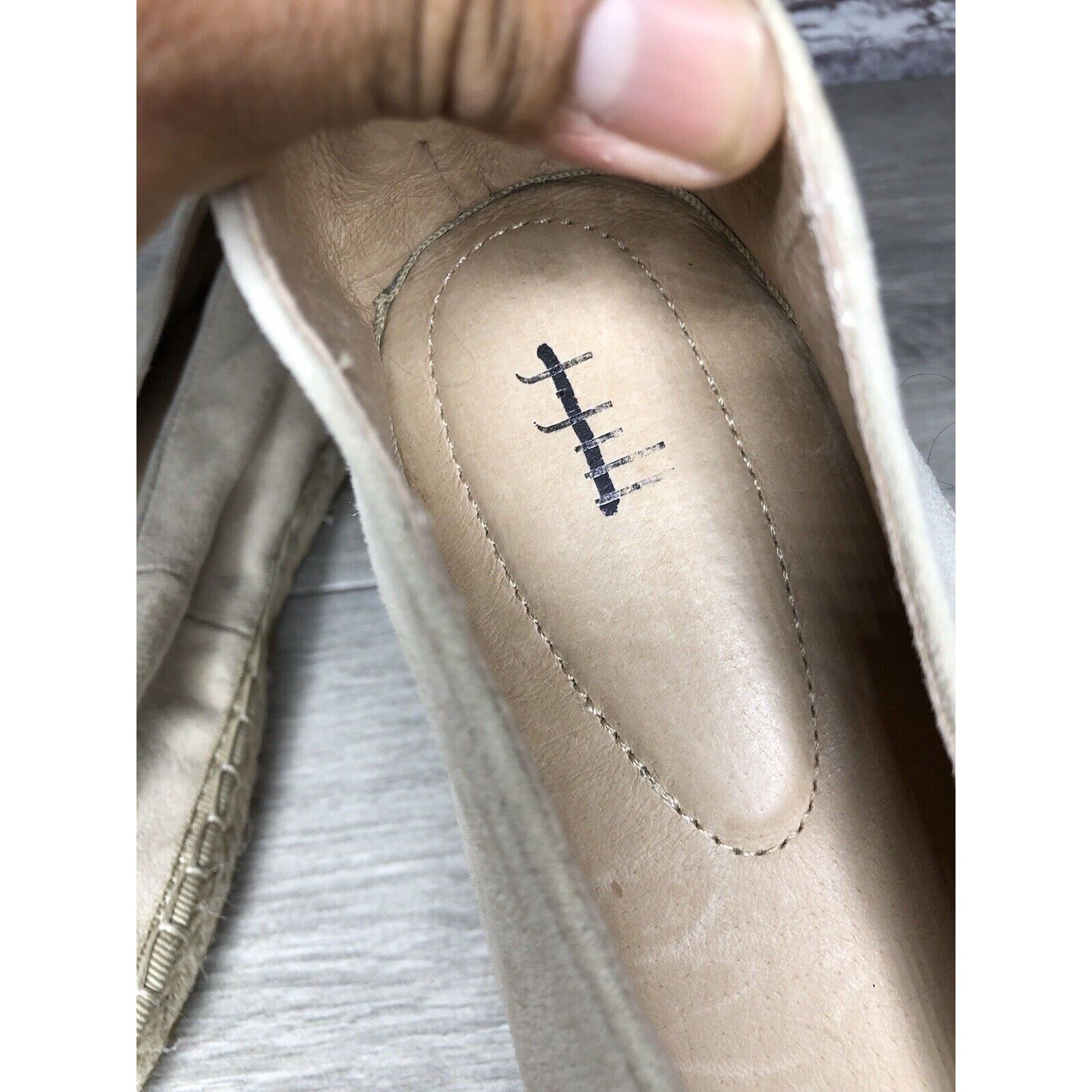 Other J. Jill Ivory Suede Leather Slip On Flats Espadrilles Women’ Size US 9.5 / IT 39.5 - 11 Thumbnail
