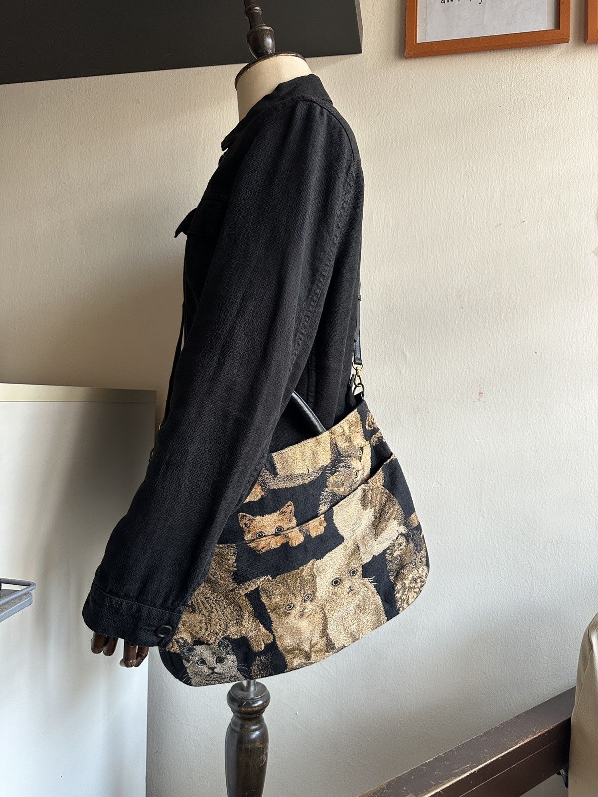 Japanese Brand 1990s Lead Co.Ltd Vintage Tapestry Cat Bag Size ONE SIZE - 10 Thumbnail