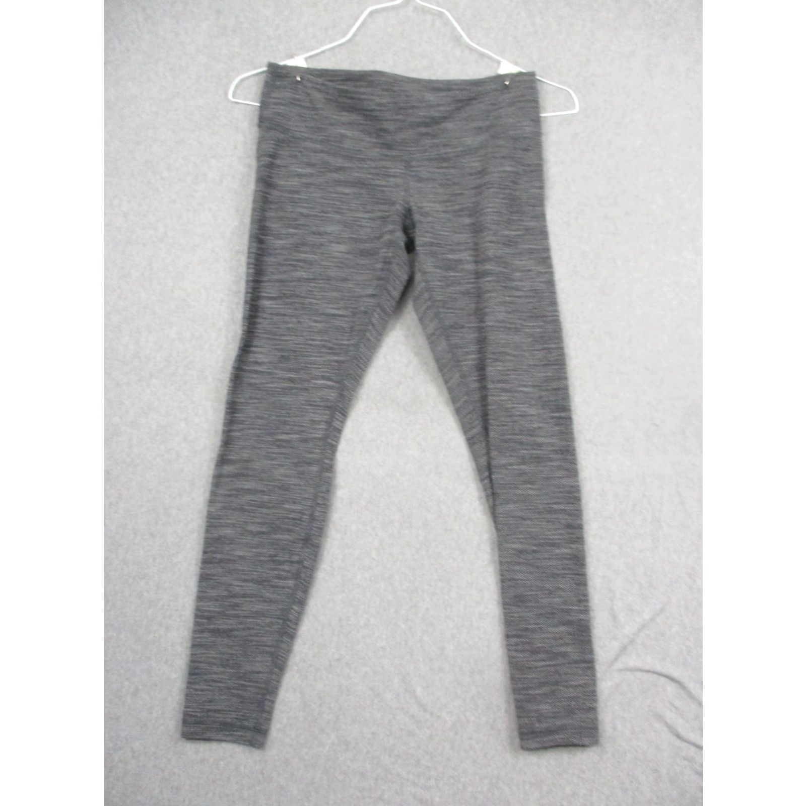 Lululemon Lululemon Leggings Womens 8 Gray Flecked Seamless Knit Ankle Yoga Pants Size 30" / US 8 / IT 44 - 5 Thumbnail