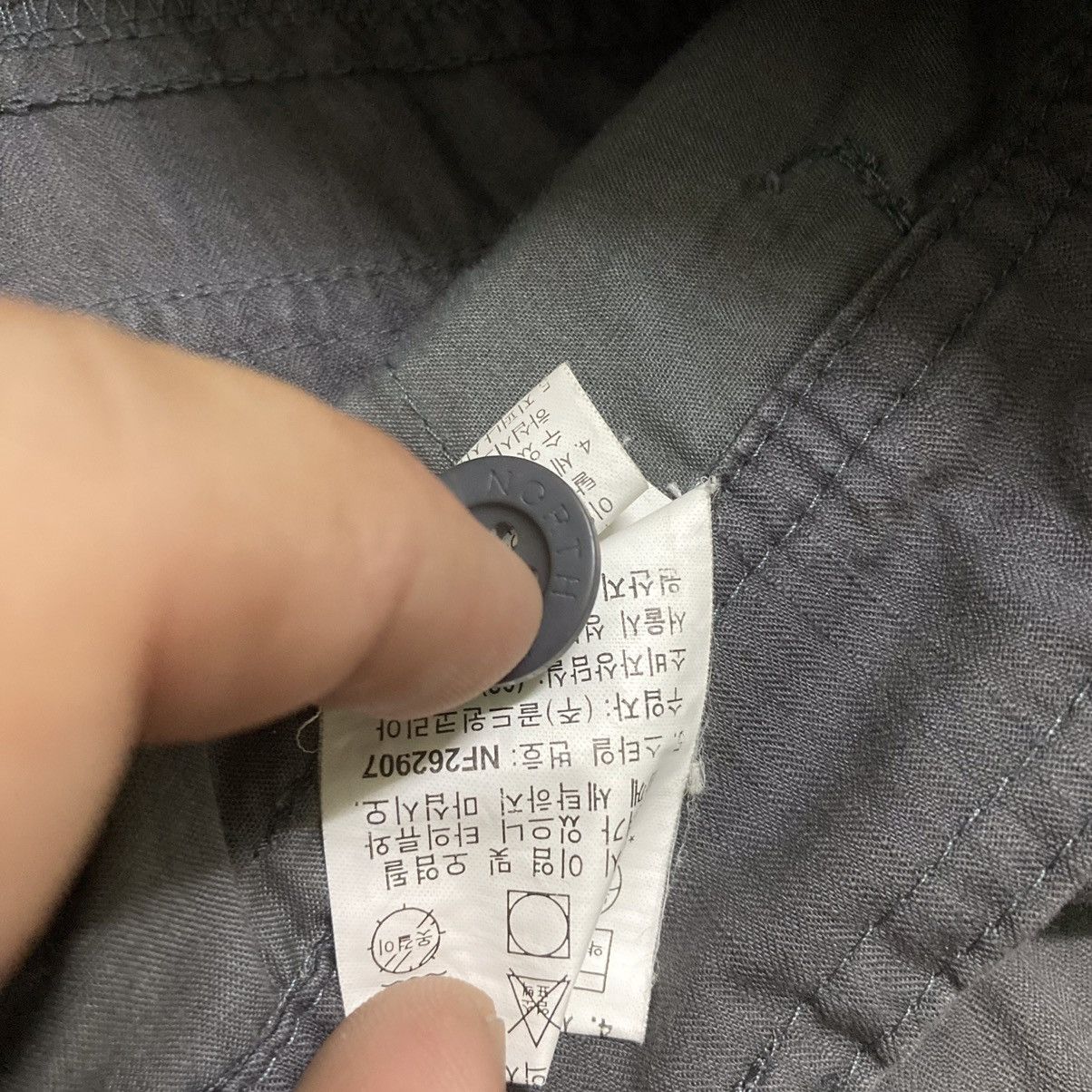 The North Face Faded & Distressed The North Face Tactical Cargo Shorts Size US 32 / EU 48 - 12 Thumbnail