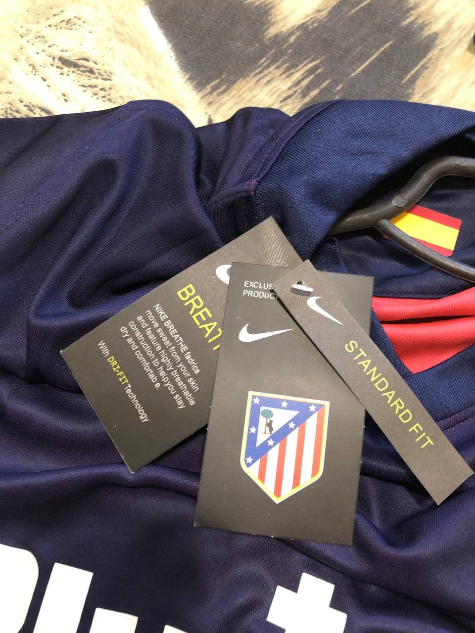 Nike ATLETICO MADRID FOOTBALL SHIRT SOCCER JERSEY NIKE Size US L / EU 52-54 / 3 - 8 Thumbnail