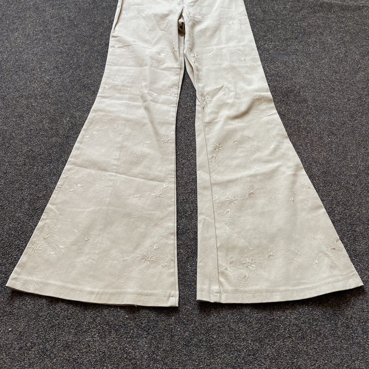 Vintage Vintage Y2K Cream Wide Leg Flare Pants Bootcut Skate Logo 31 Size 31" - 3 Thumbnail