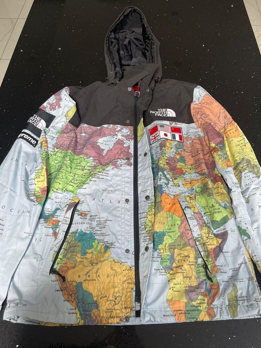 Supreme x north face cheap jacket map