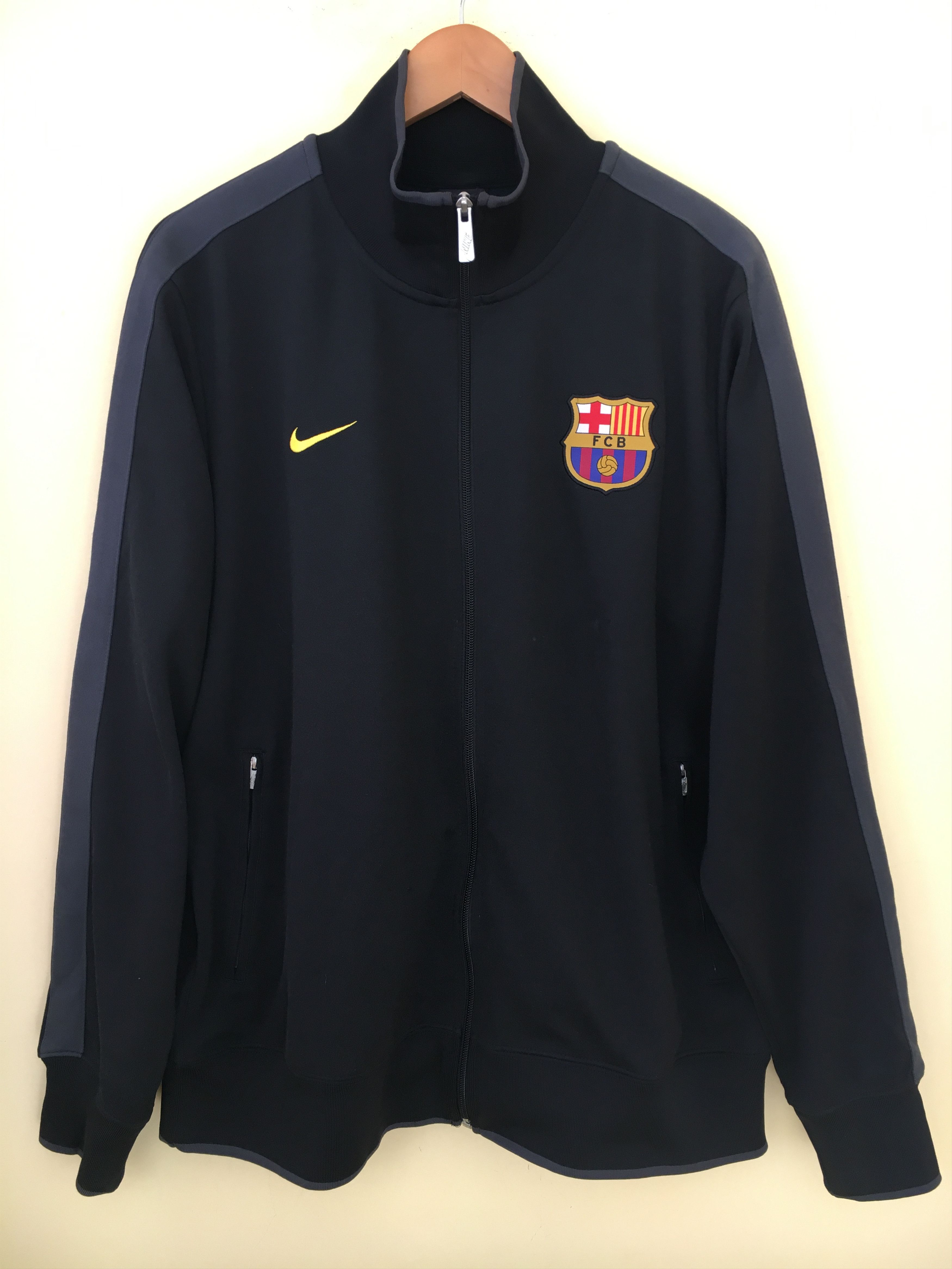 Barcelona jacket 2017 deals