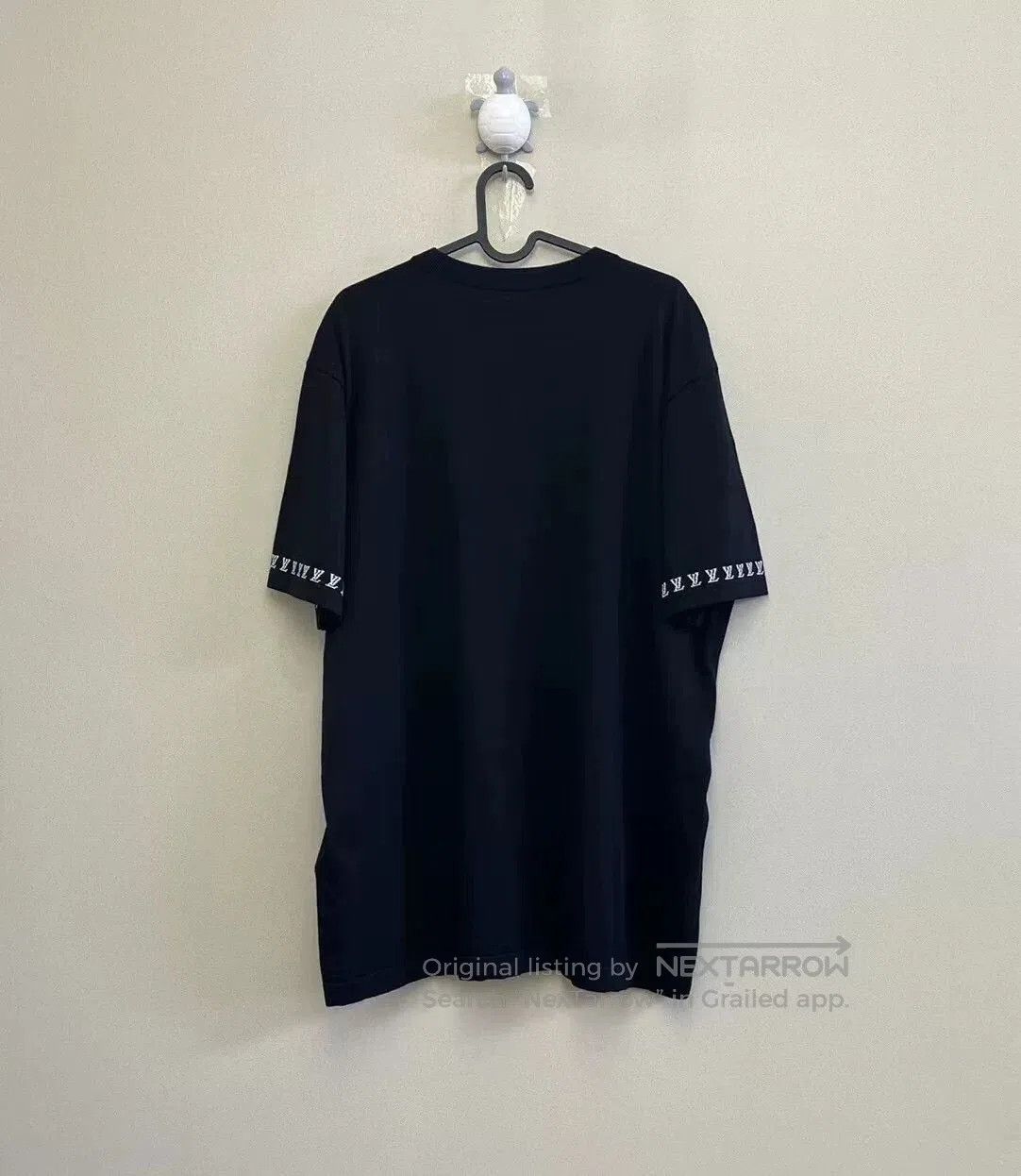 Louis Vuitton louis vuitton black embroidered logo knit tee. Size US XL / EU 56 / 4 - 4 Thumbnail