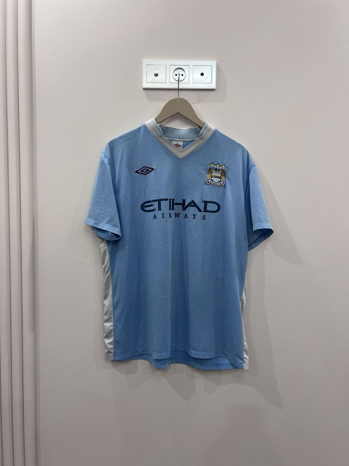 Umbro VERY RARE Vintage umbro manchester city XL Size US L / EU 52-54 / 3 - 1 Thumbnail