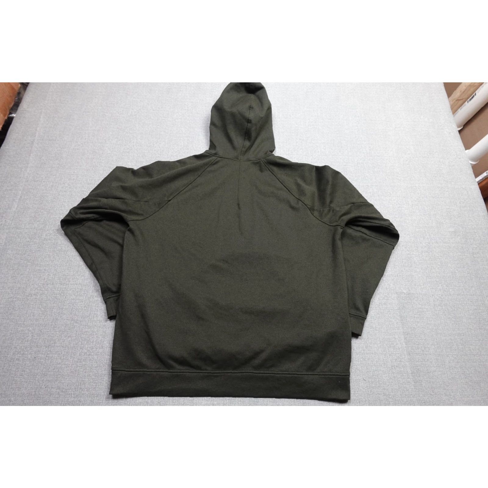 Lululemon Lululemon Hoodie Mens 2XL Green Solid Pullover Raglan Long Sleeve Hooded Pockets Drawstring Front Hand Pockets Logo Size US XXL / EU 58 / 5 - 3 Thumbnail